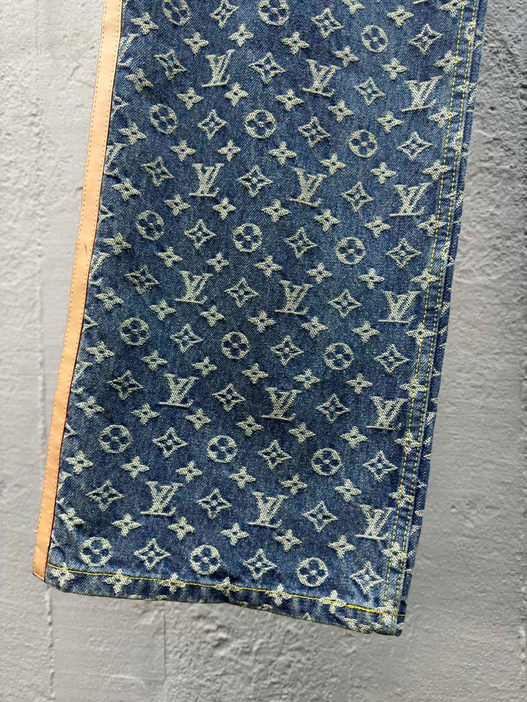 Jacquard full-print seam jeans