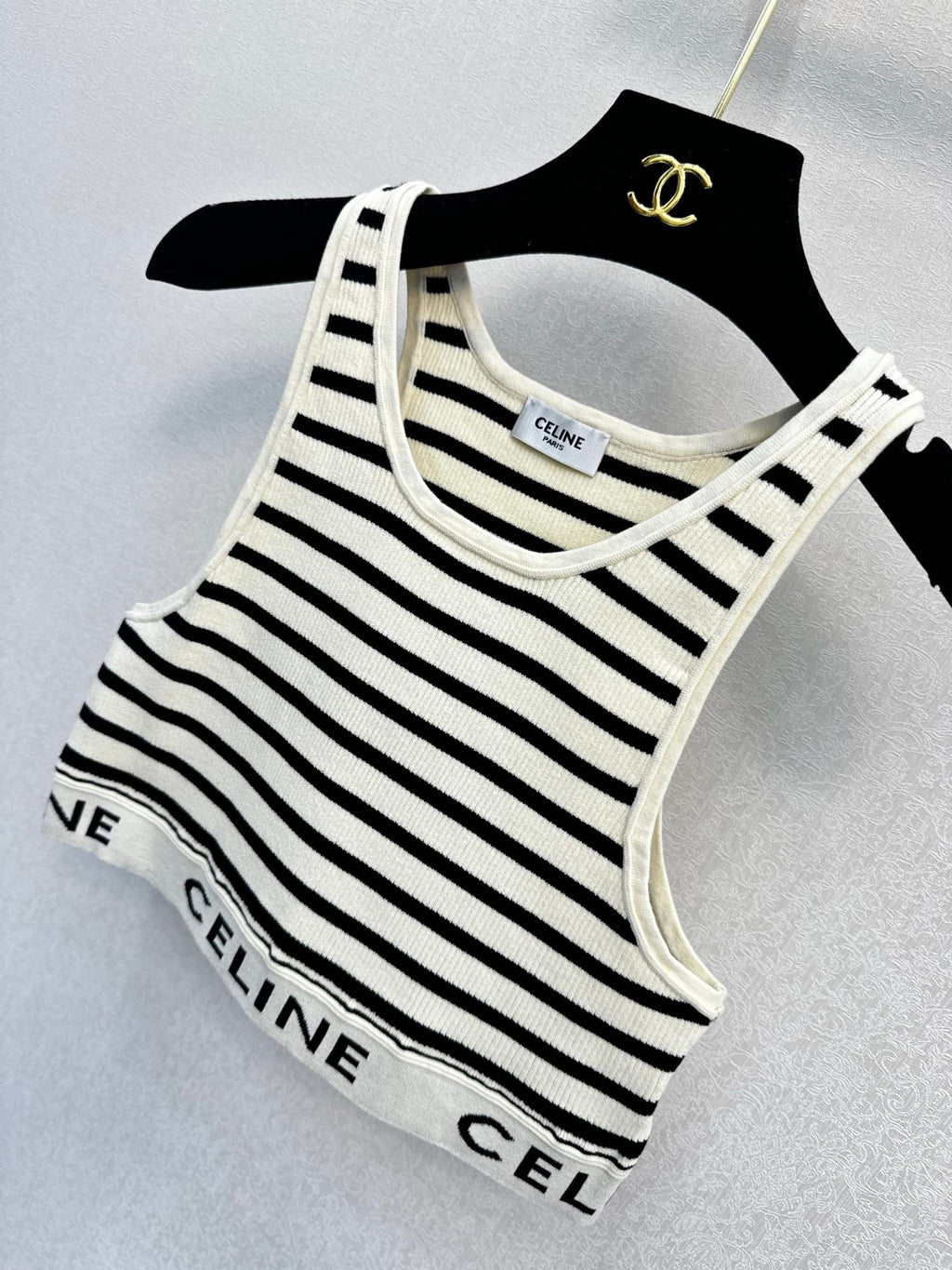 Sports vest