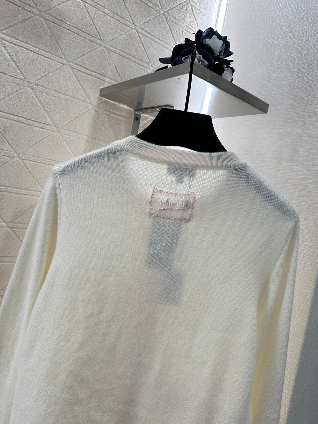 Contrast-color knit cardigan