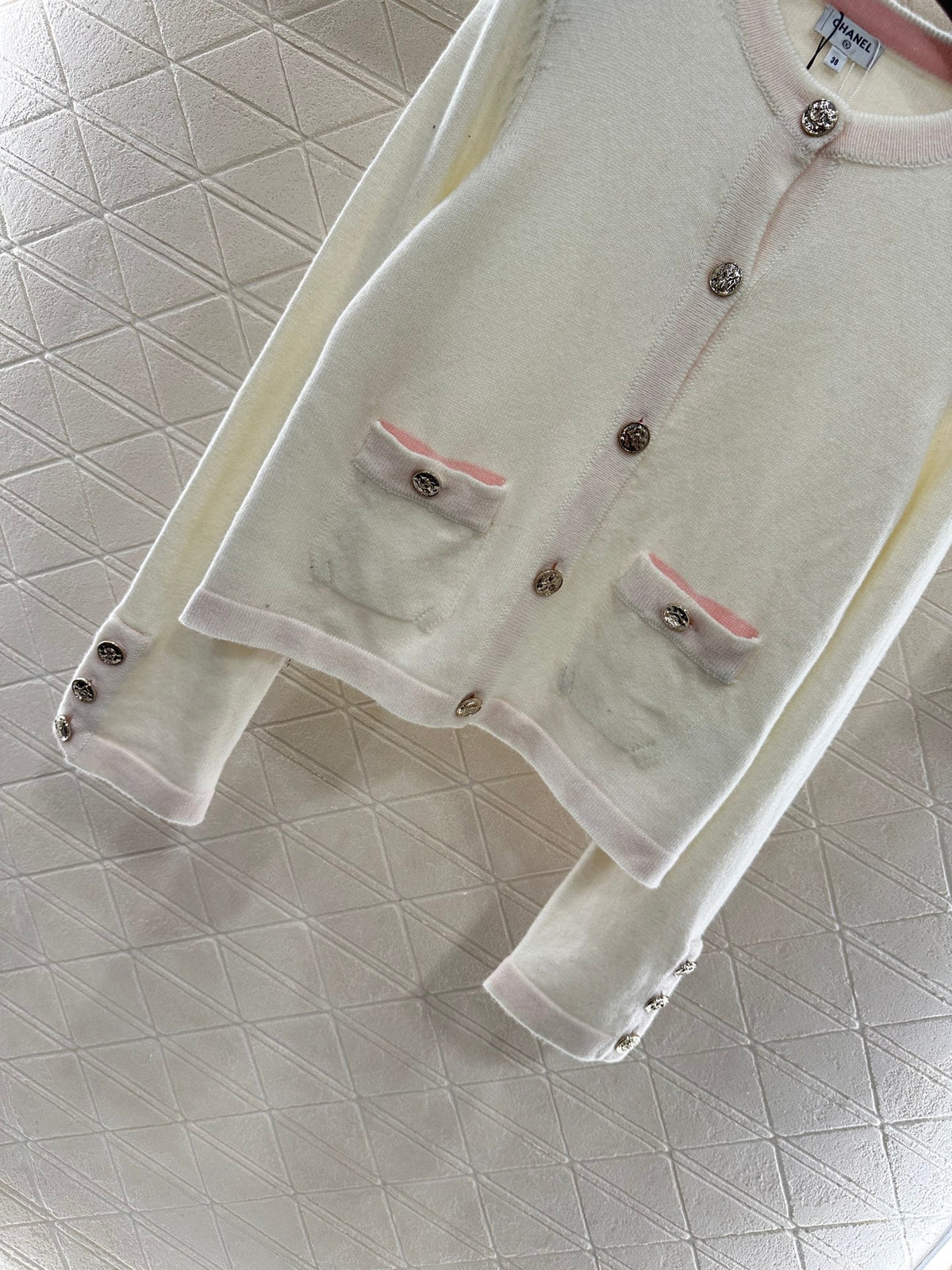 Contrast-color knit cardigan