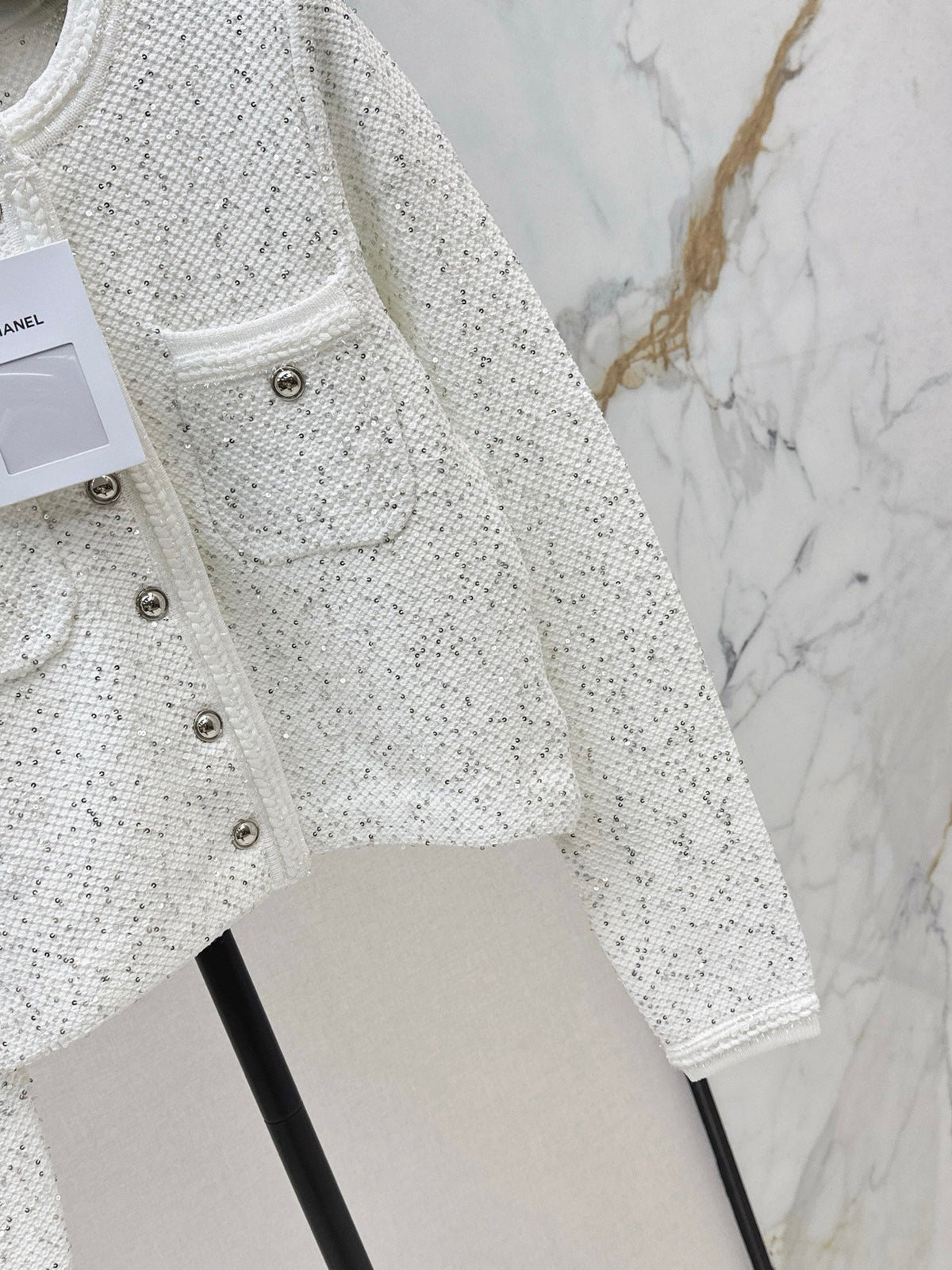 Exquisite sequined short cardigan