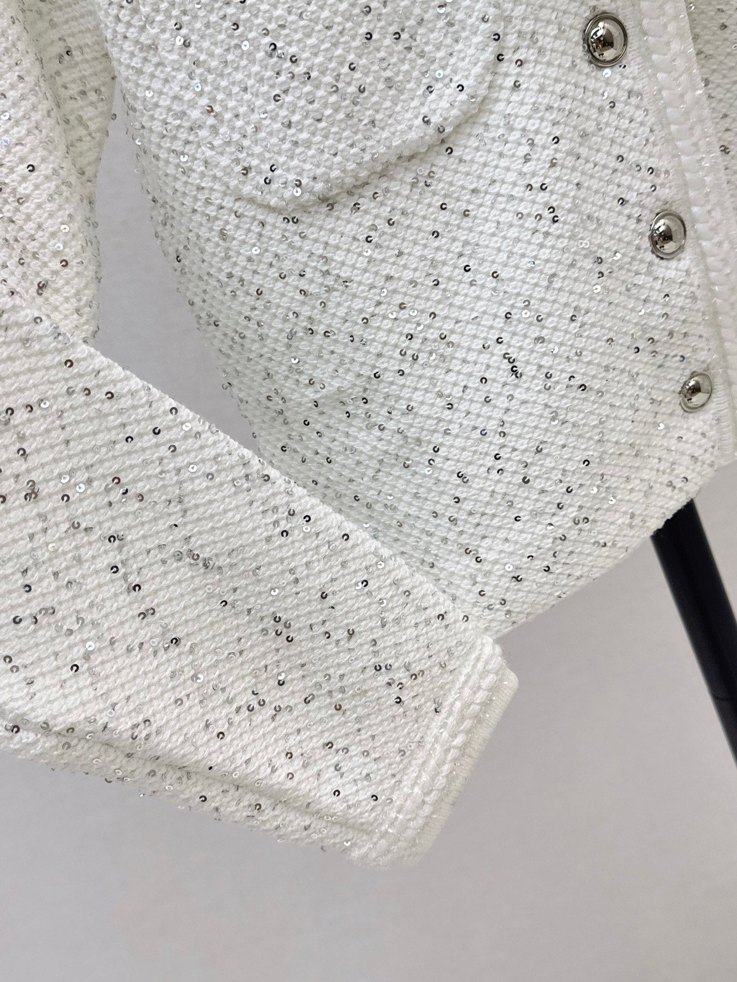 Exquisite sequined short cardigan