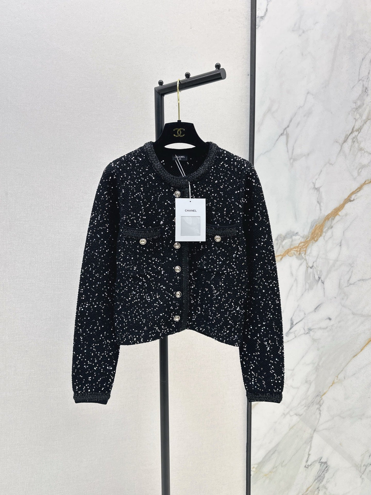 Exquisite sequined short cardigan