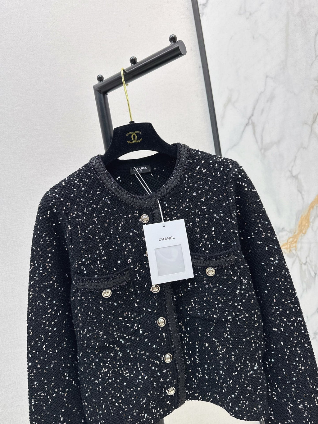 Exquisite sequined short cardigan