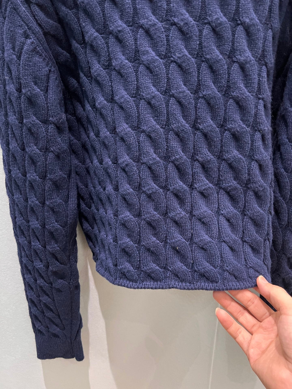 V-neck cable-knit cropped sweater