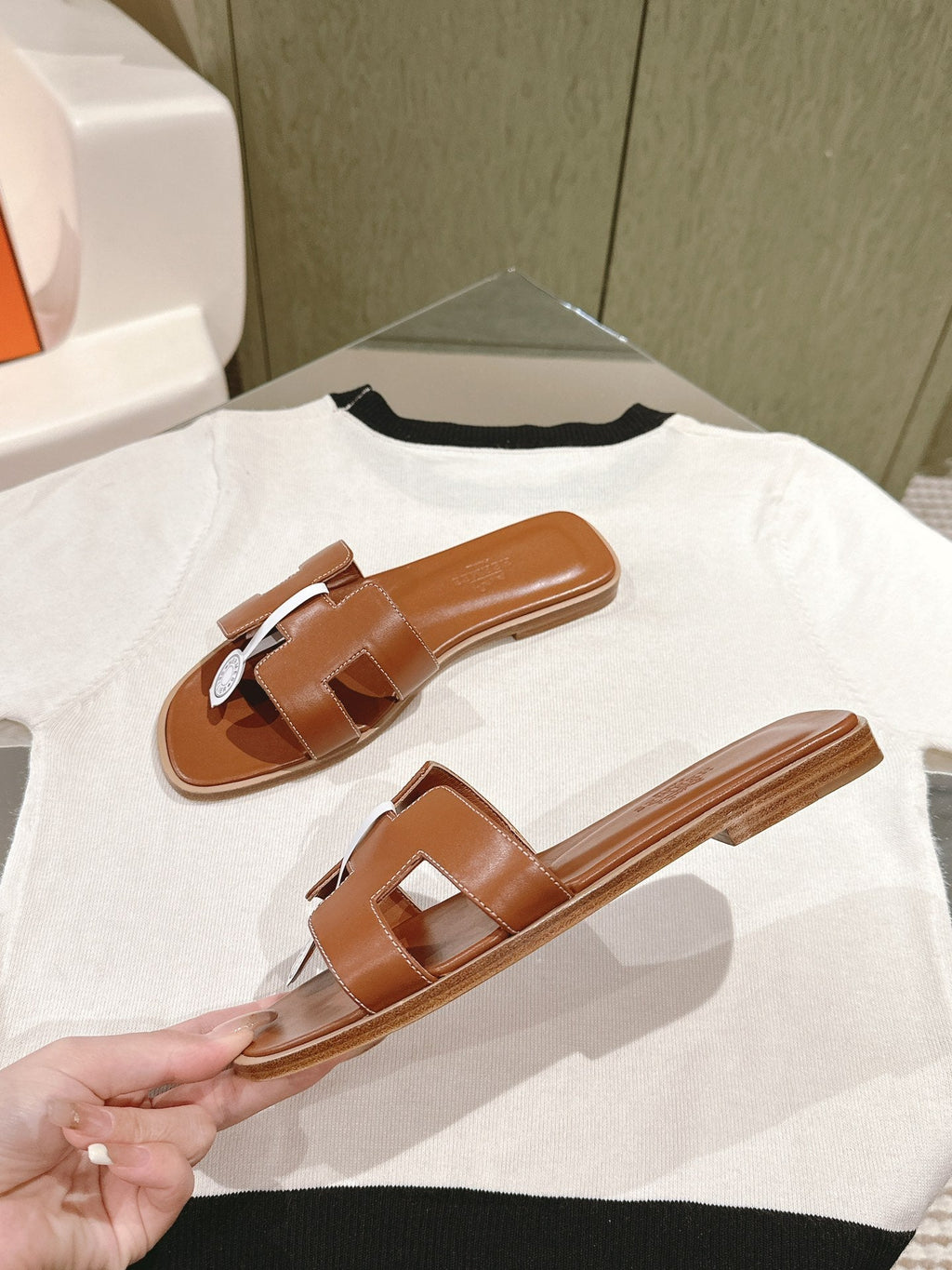 slippers