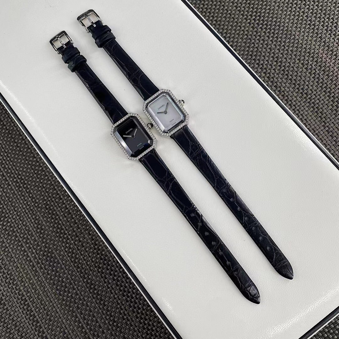 Eight Hearts Eight Arrows Zirconia Watch