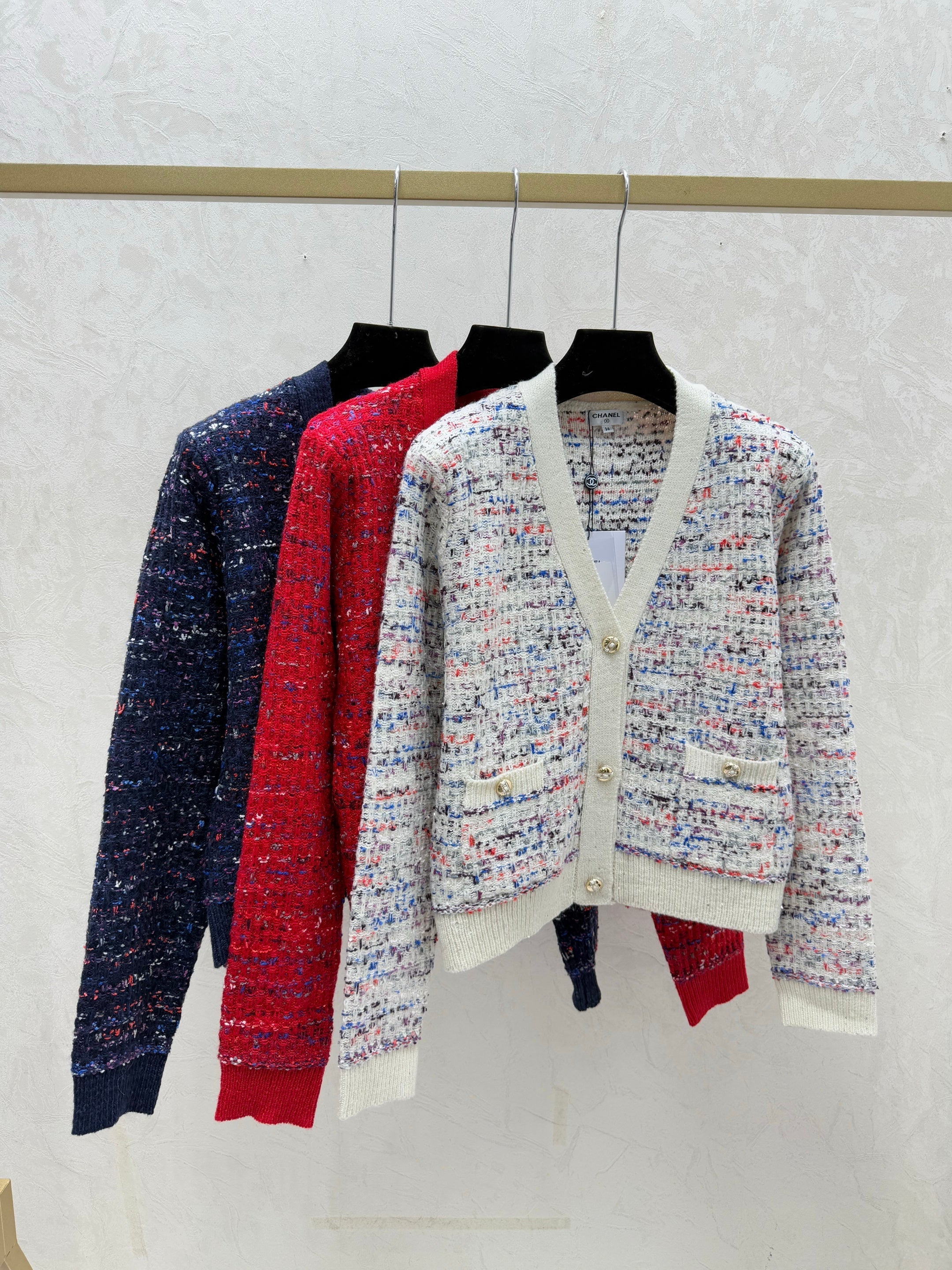 Color-blocked minimalist V-neck knit long-sleeved cardigan