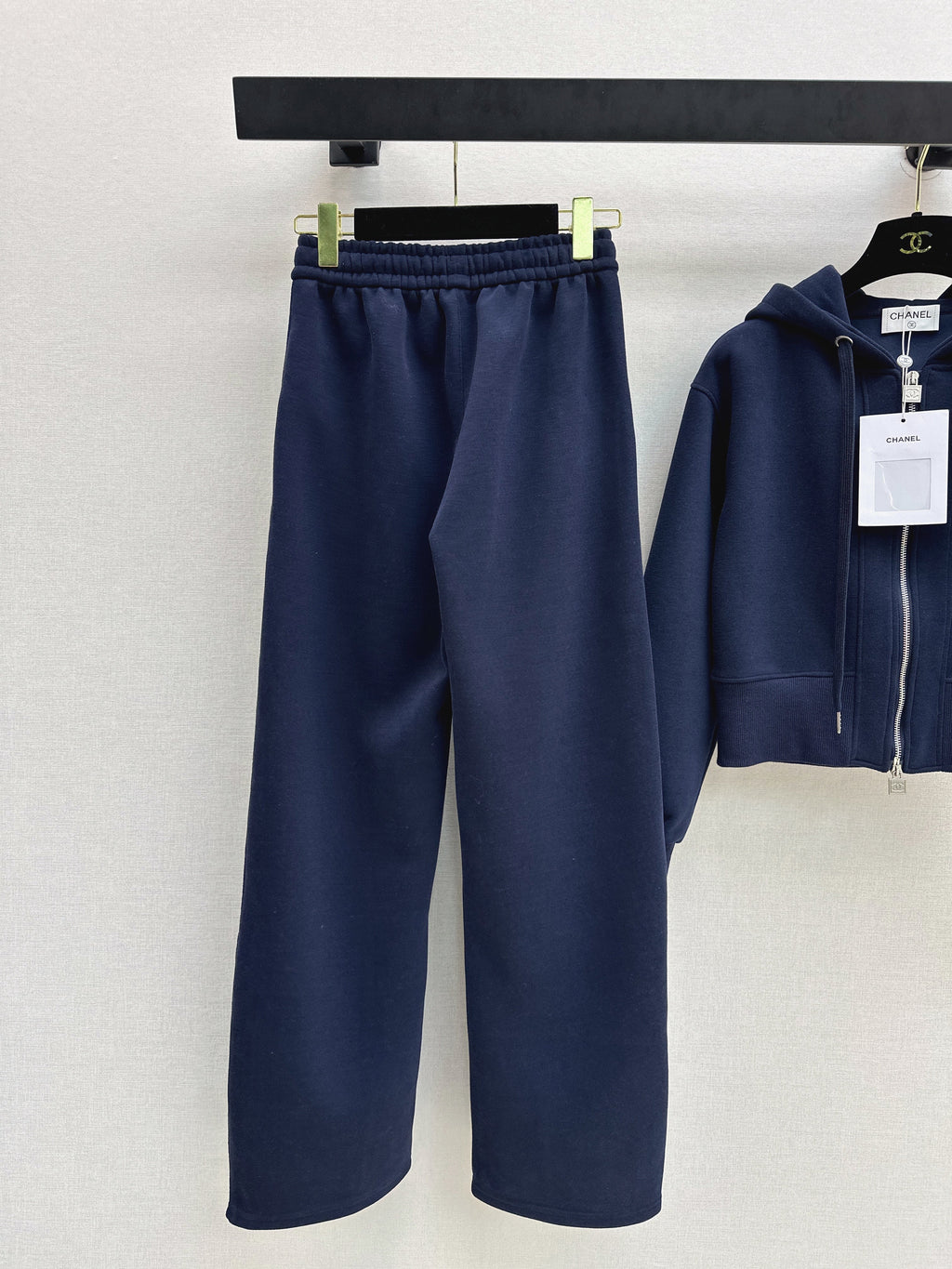 Badge-decorated casual set