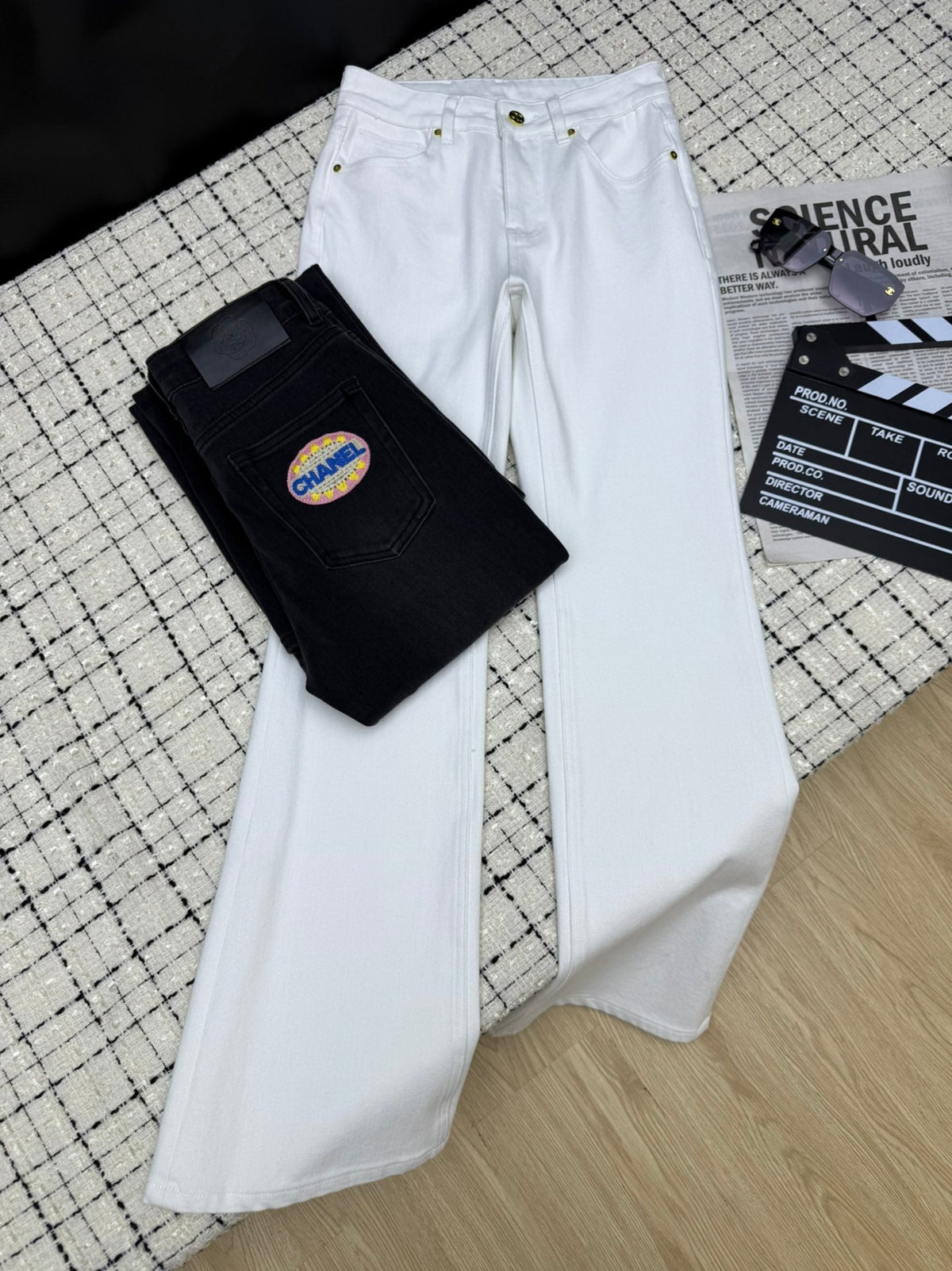 Embroidered Back Pocket Flared Jeans