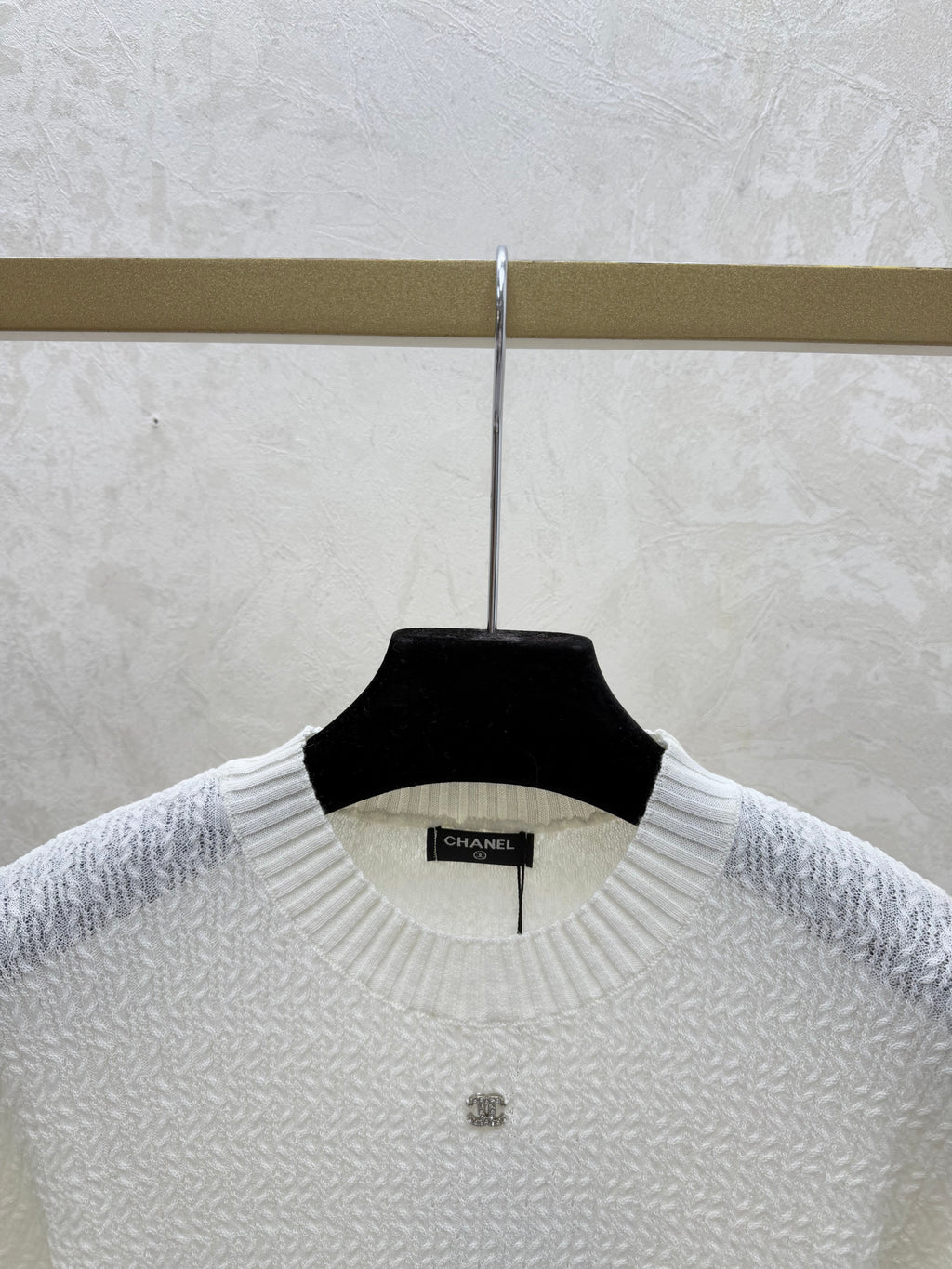 simple round neck knit short-sleeved top