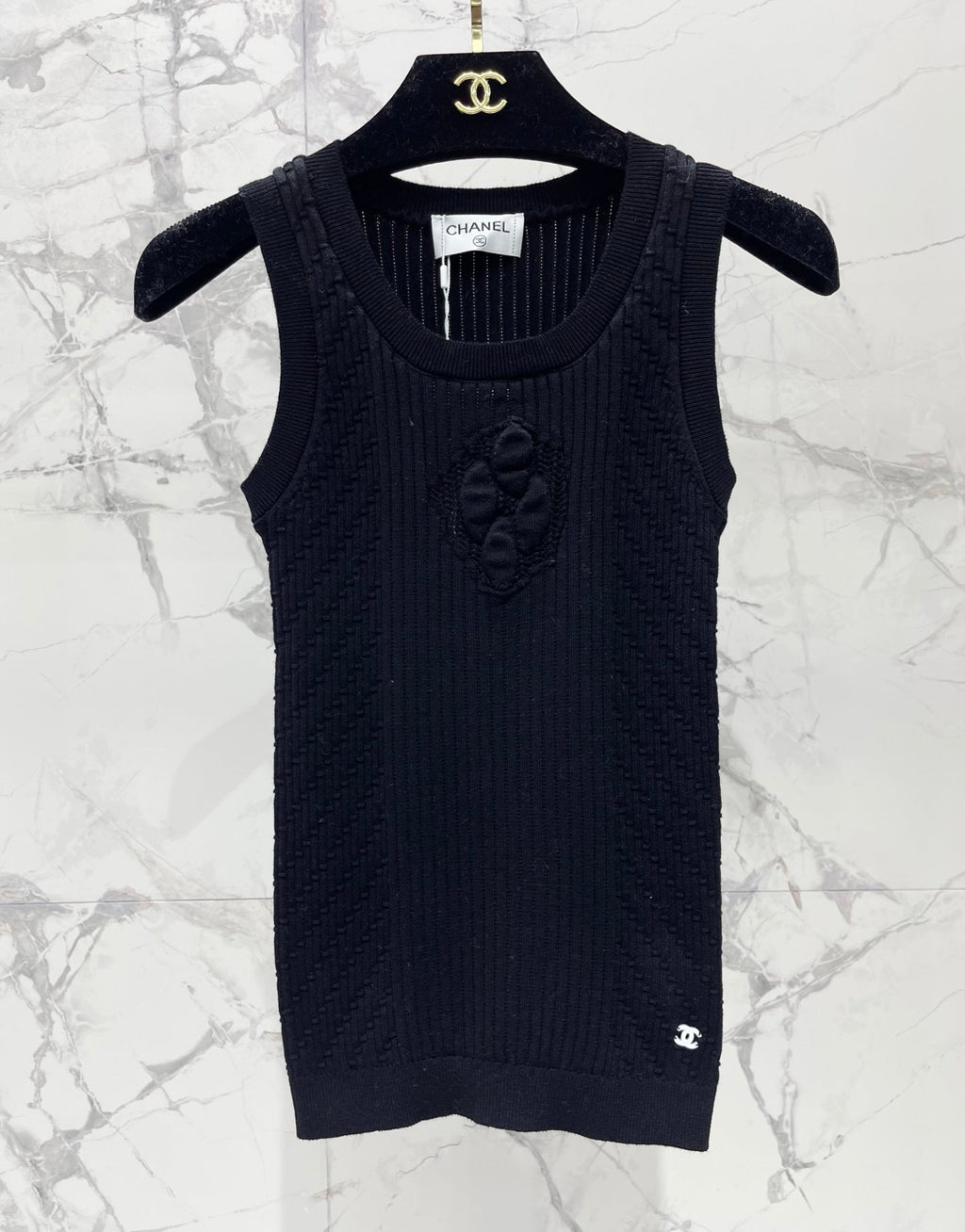 Stretch Fit Diamond Pattern Knit Vest