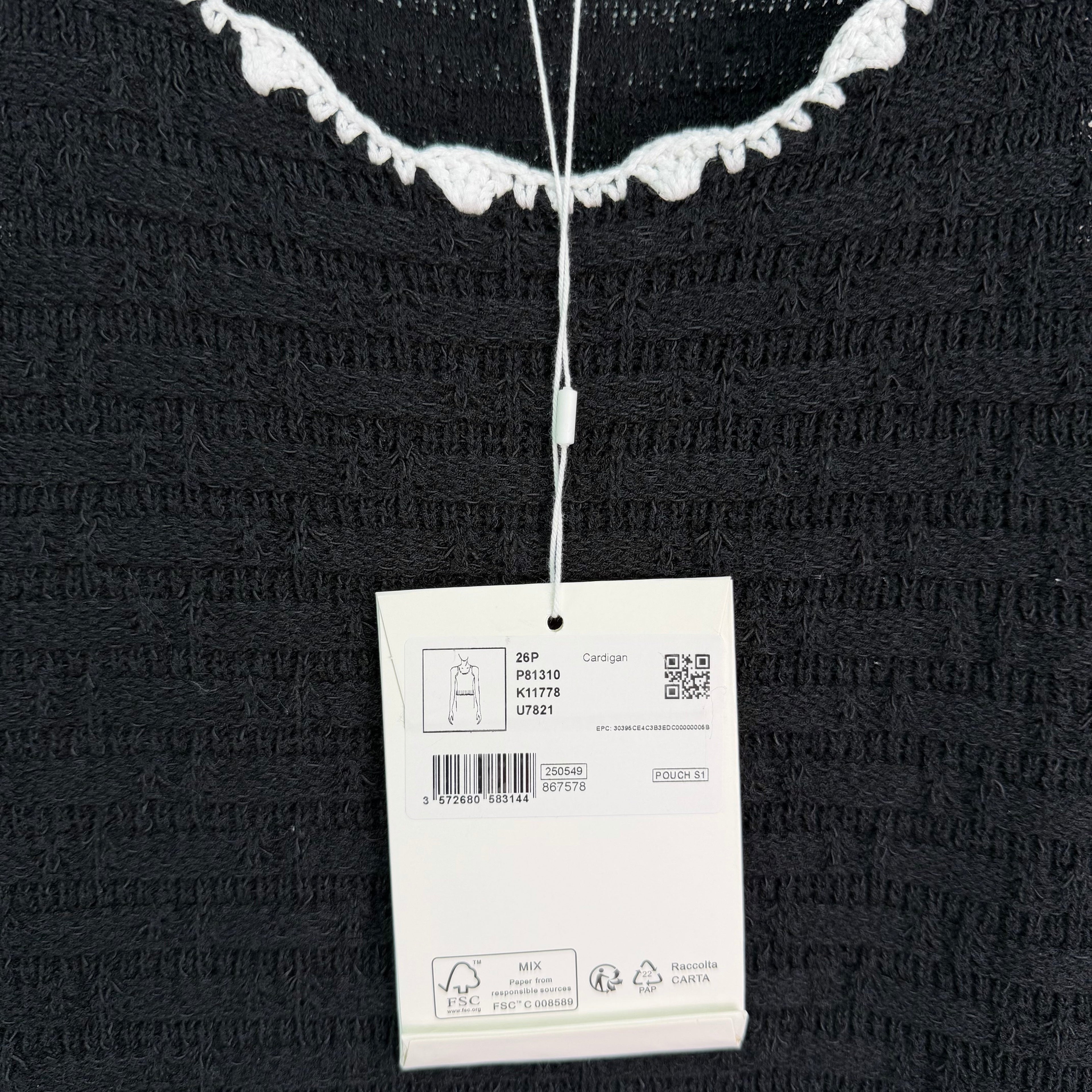 Wavy-edged Knit Vest