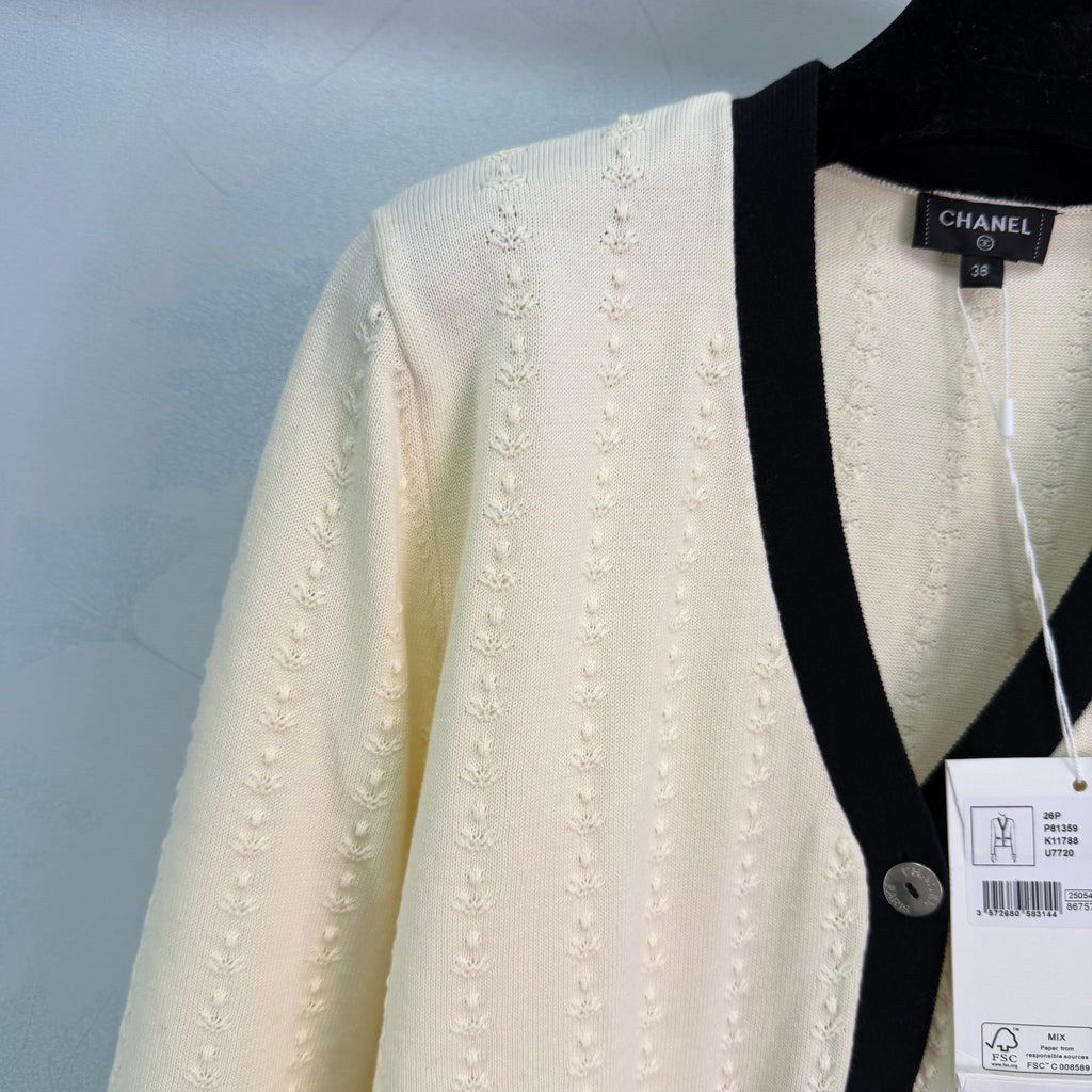V-neck cardigan