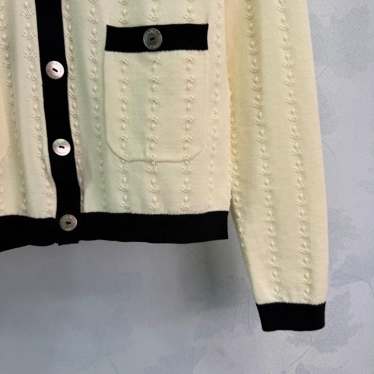 V-neck cardigan