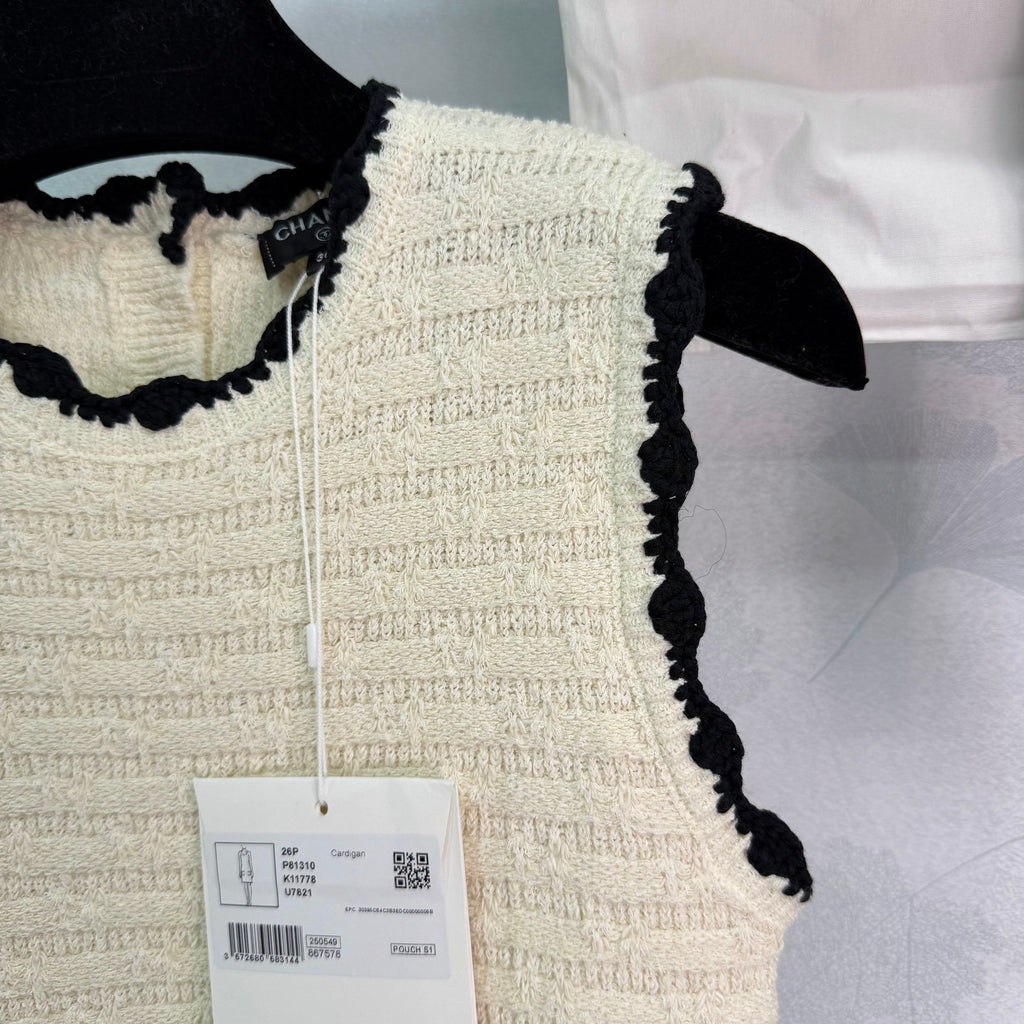 Color-blocked woven round neck knit vest dress