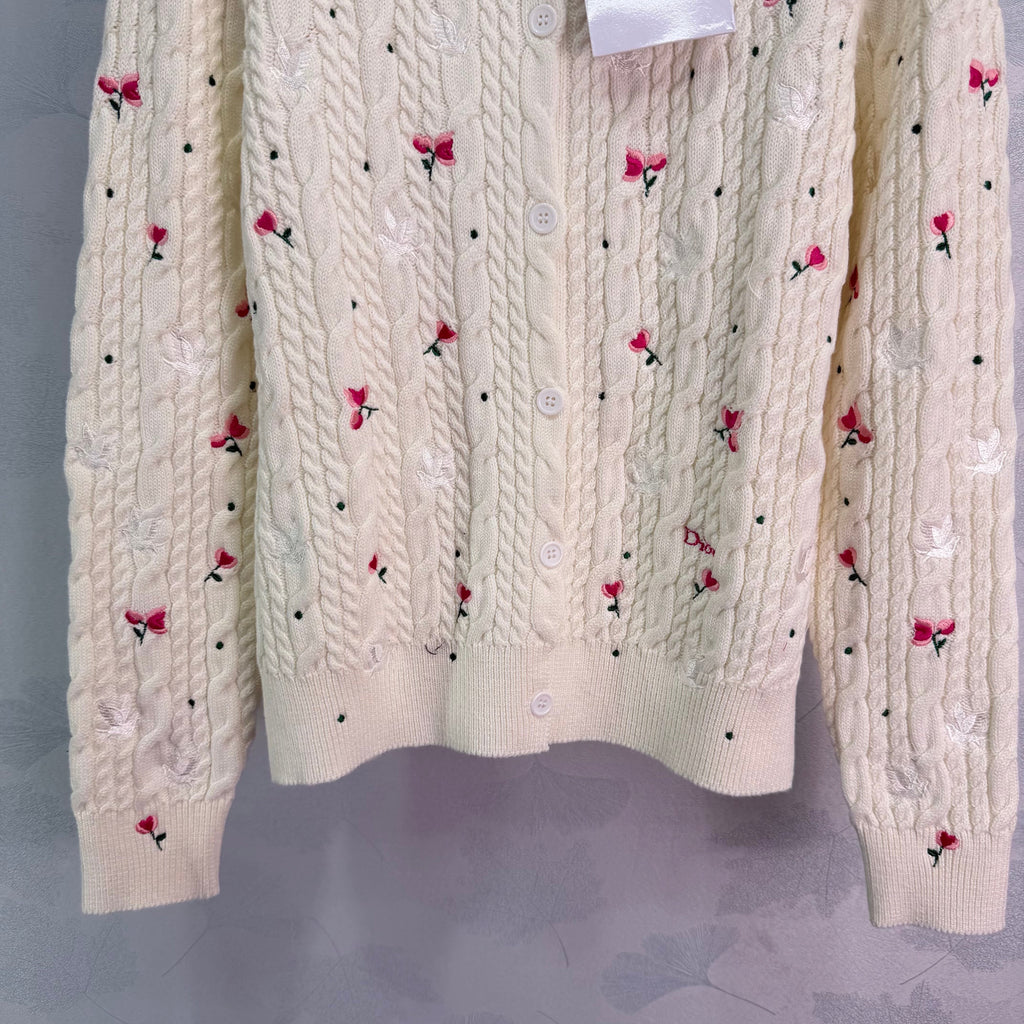 Cable-knit cardigan