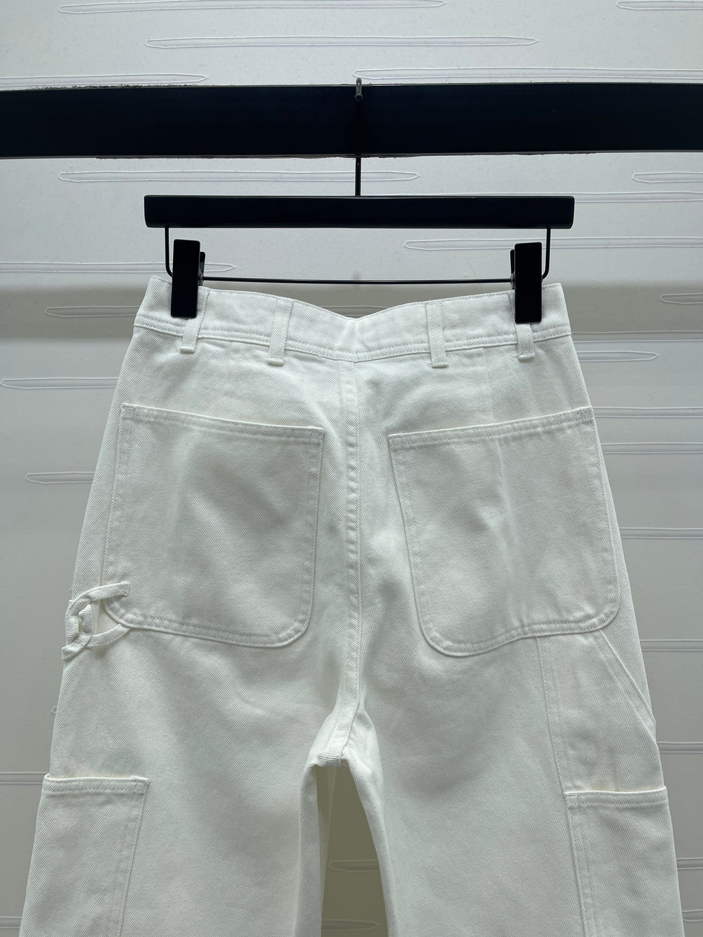 Vintage-style high-waisted jeans
