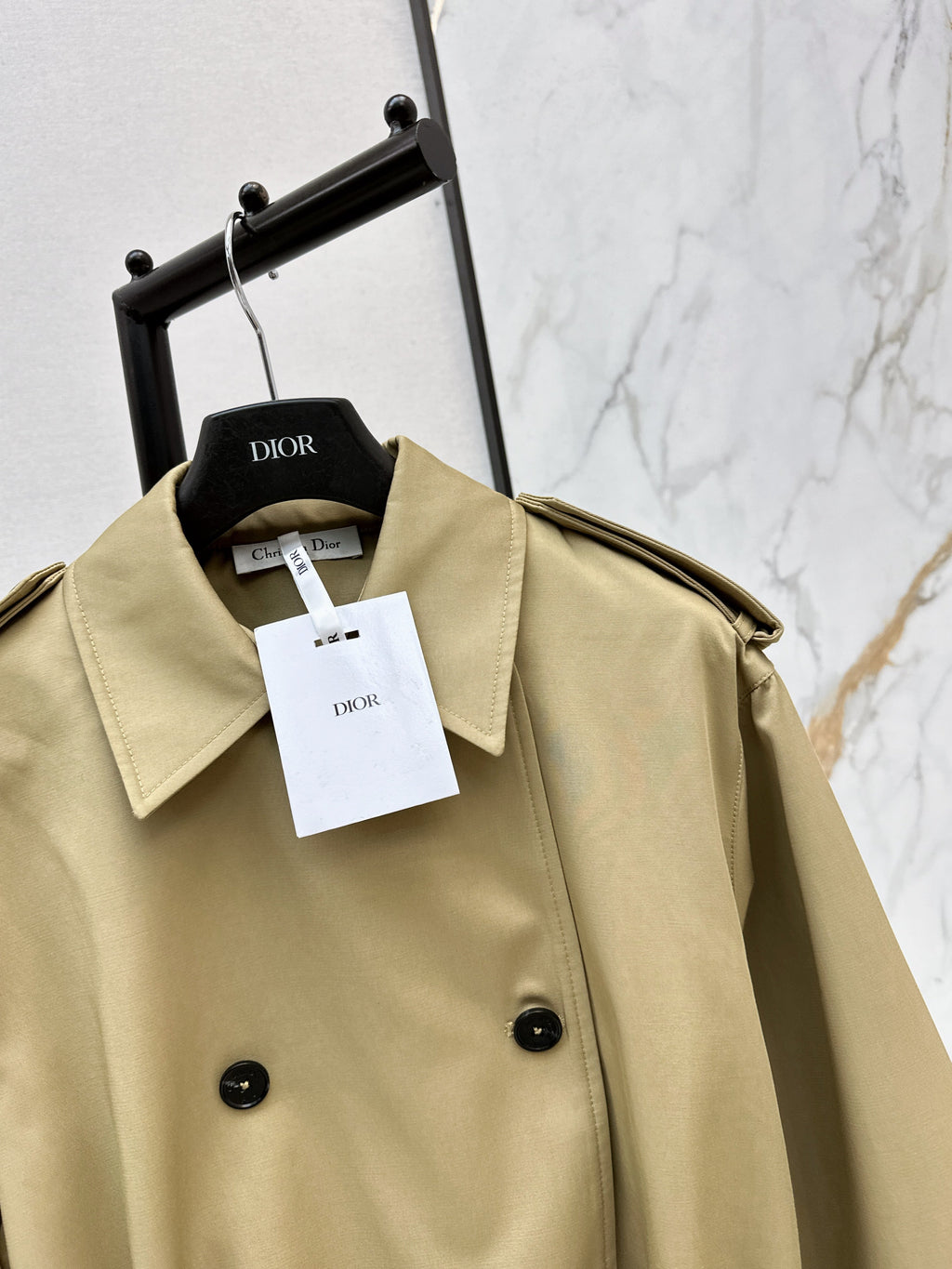 Short trench coat with bee embroidery
