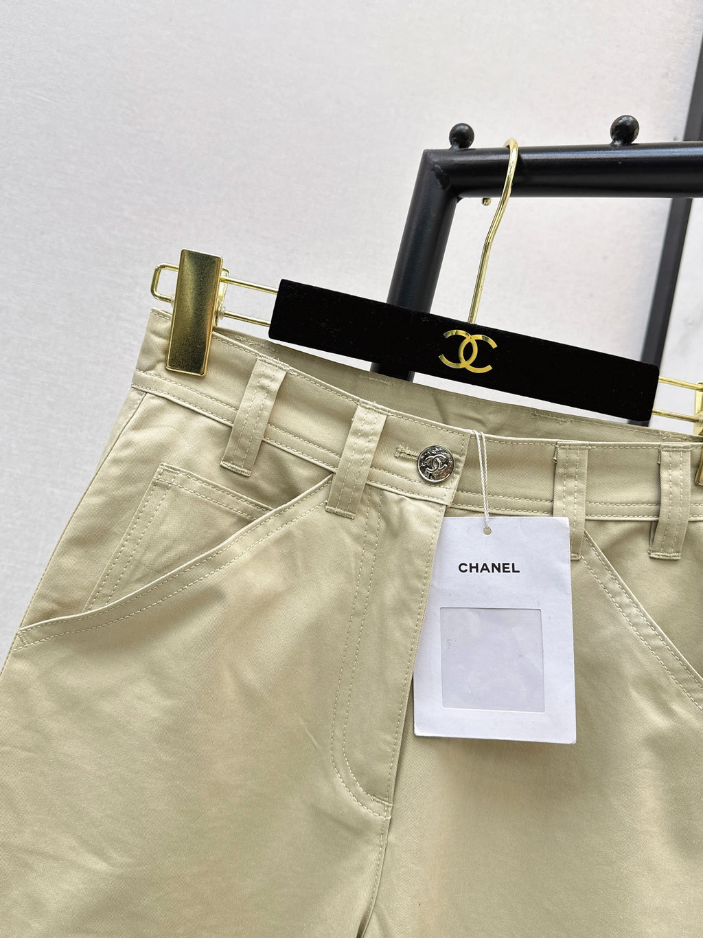 Side-pocket jeans
