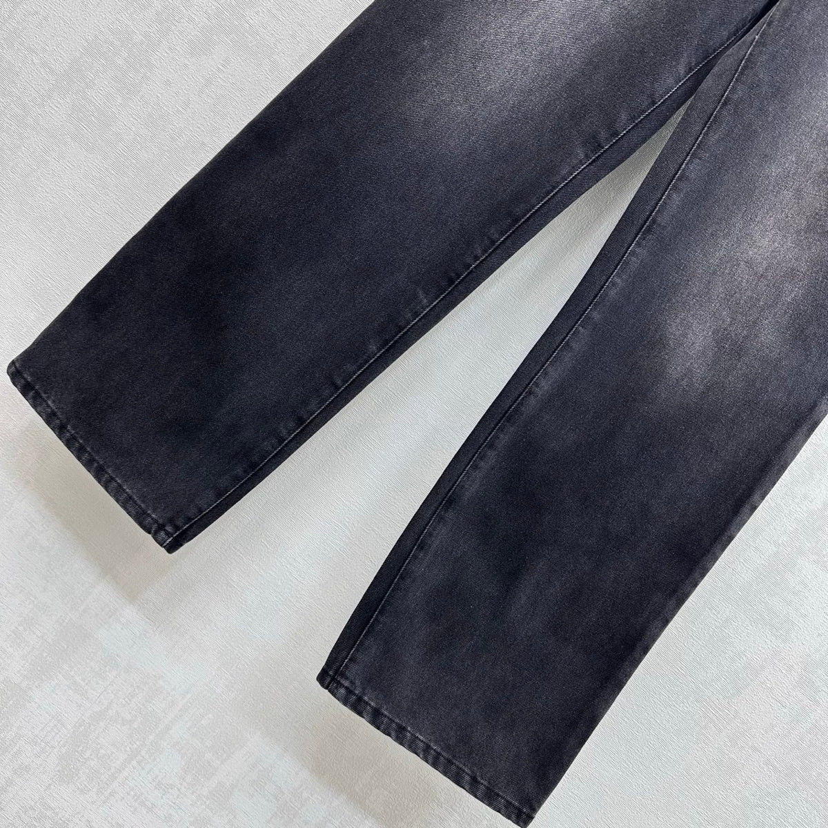 Embroidered Straight-Leg Denim Pants