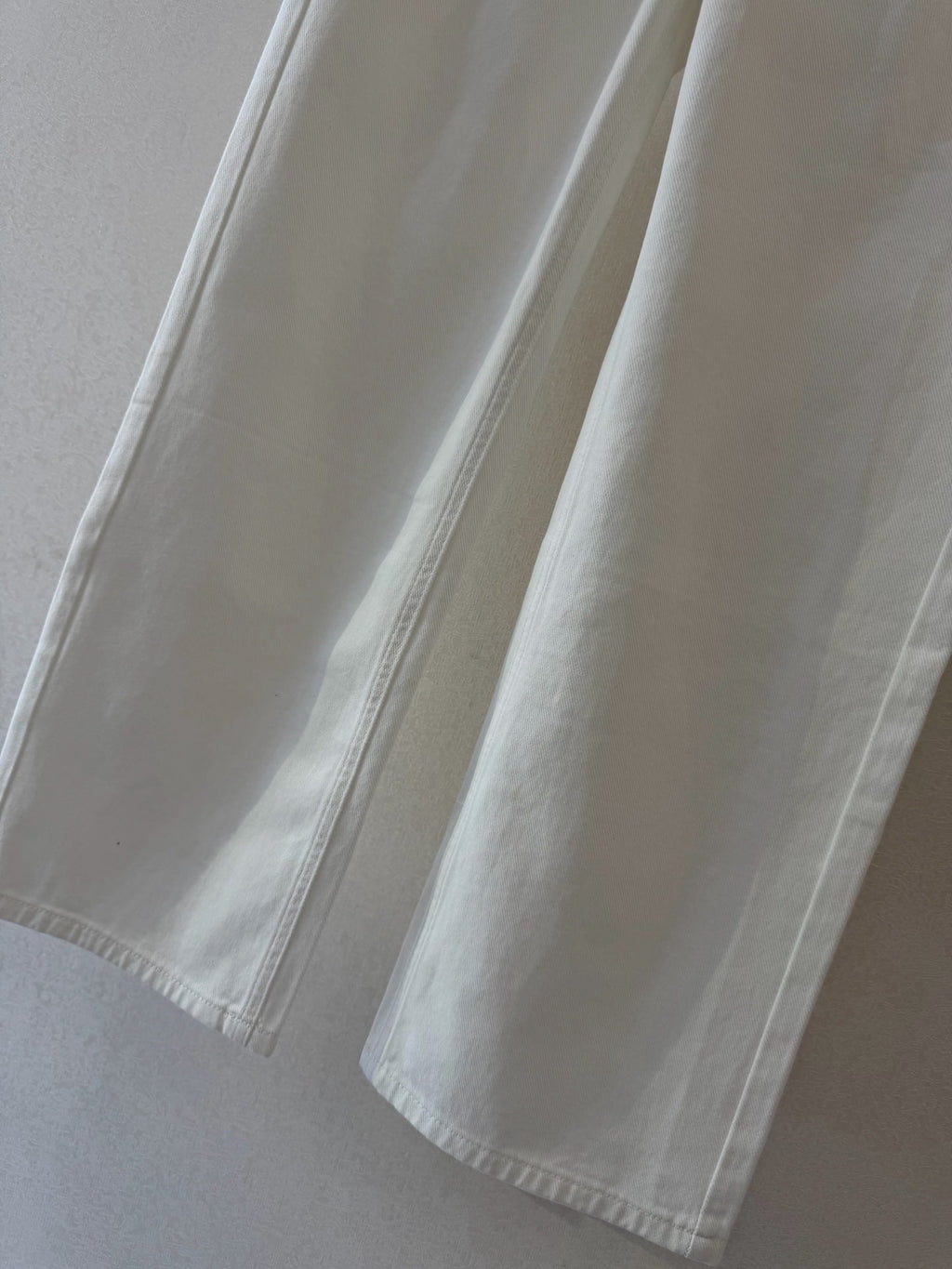 Straight-Leg Trousers with Chain Belt