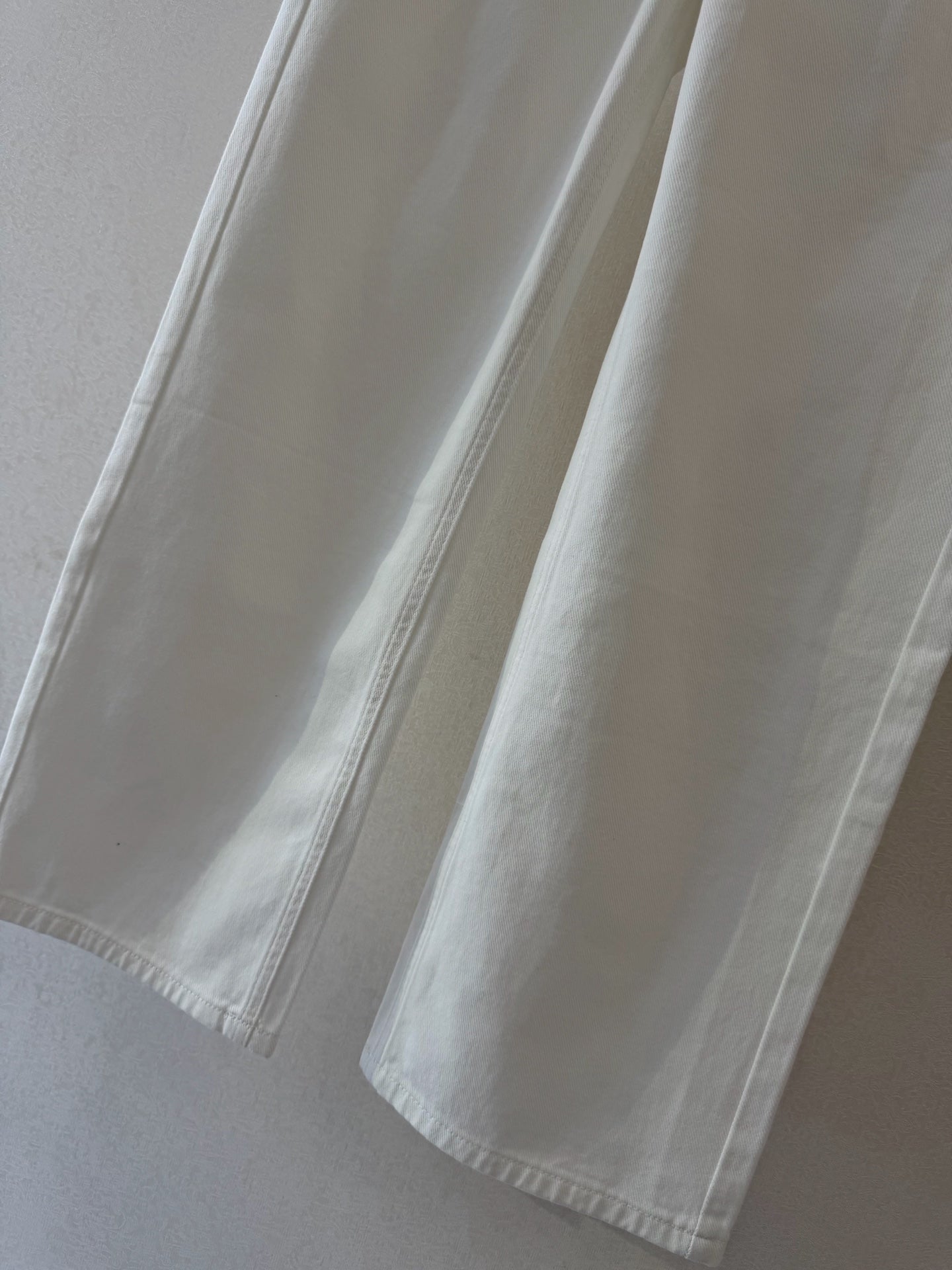 Straight-Leg Trousers with Chain Belt