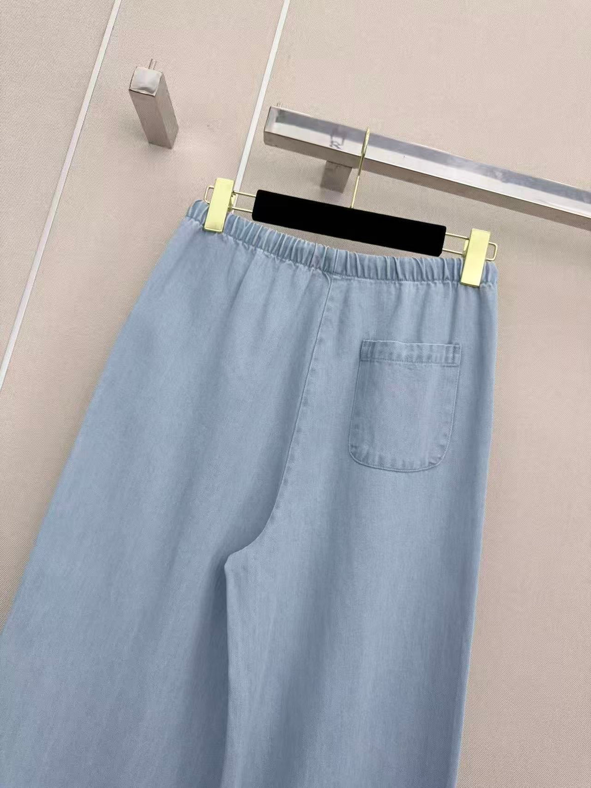 26SS New Arrival: Cutout Elastic-Waist Wide-Leg Denim Pants