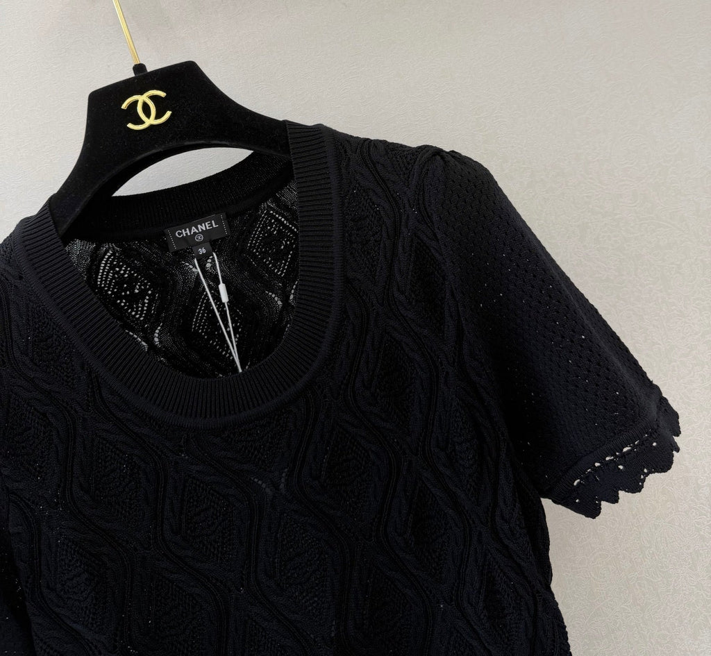 Ruffled round neck short sleeve