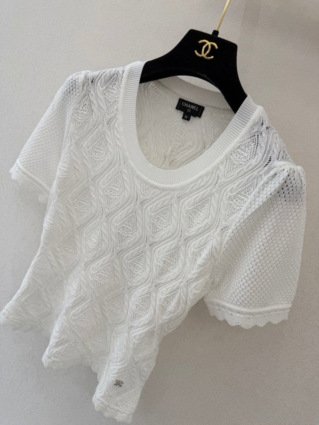 Ruffled round neck short sleeve