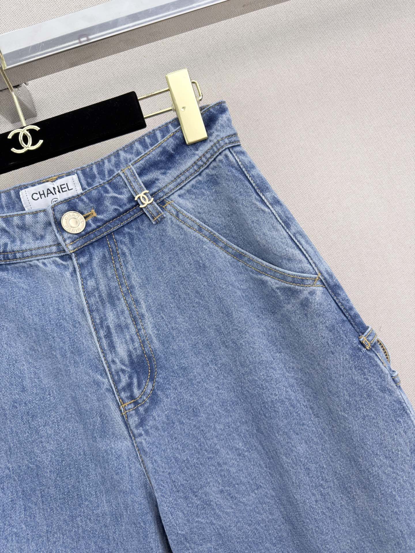 Straight-leg utility jeans