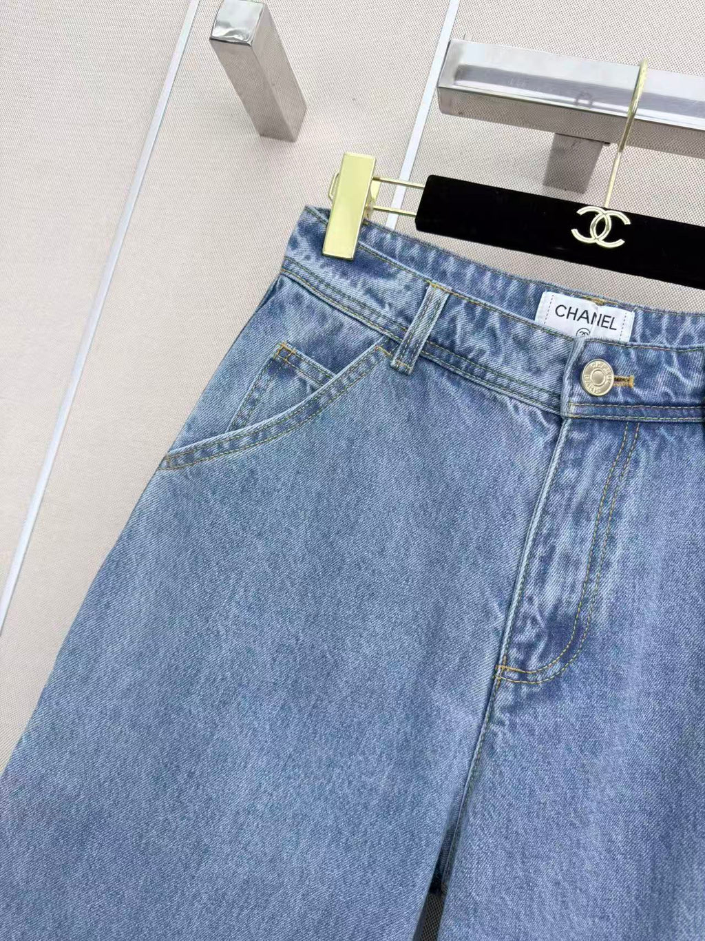 Straight-leg utility jeans