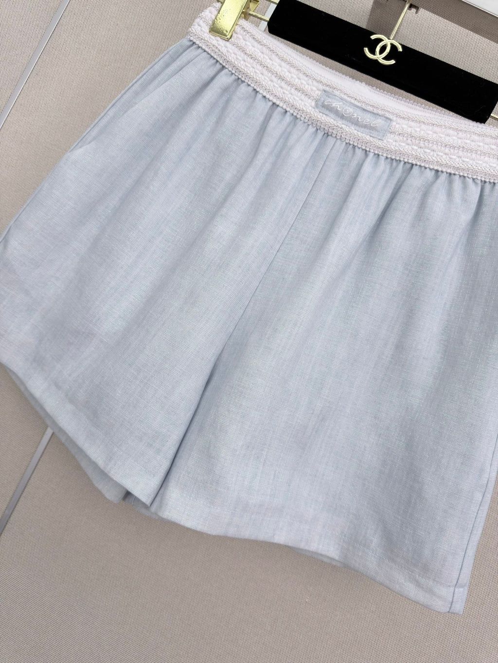 Chanel/Elastic-waist shorts