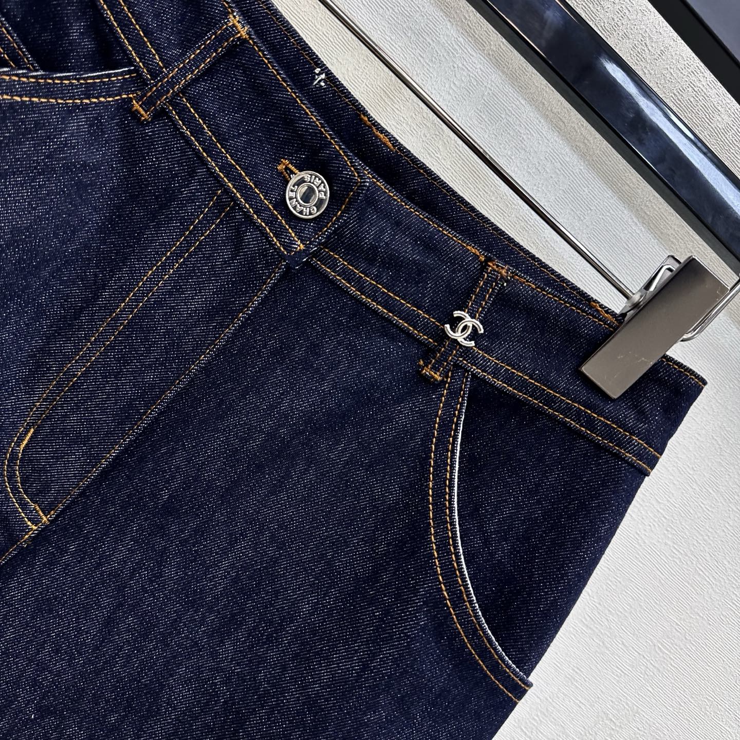 Chanel/Embroidered Straight-Leg Denim Trousers