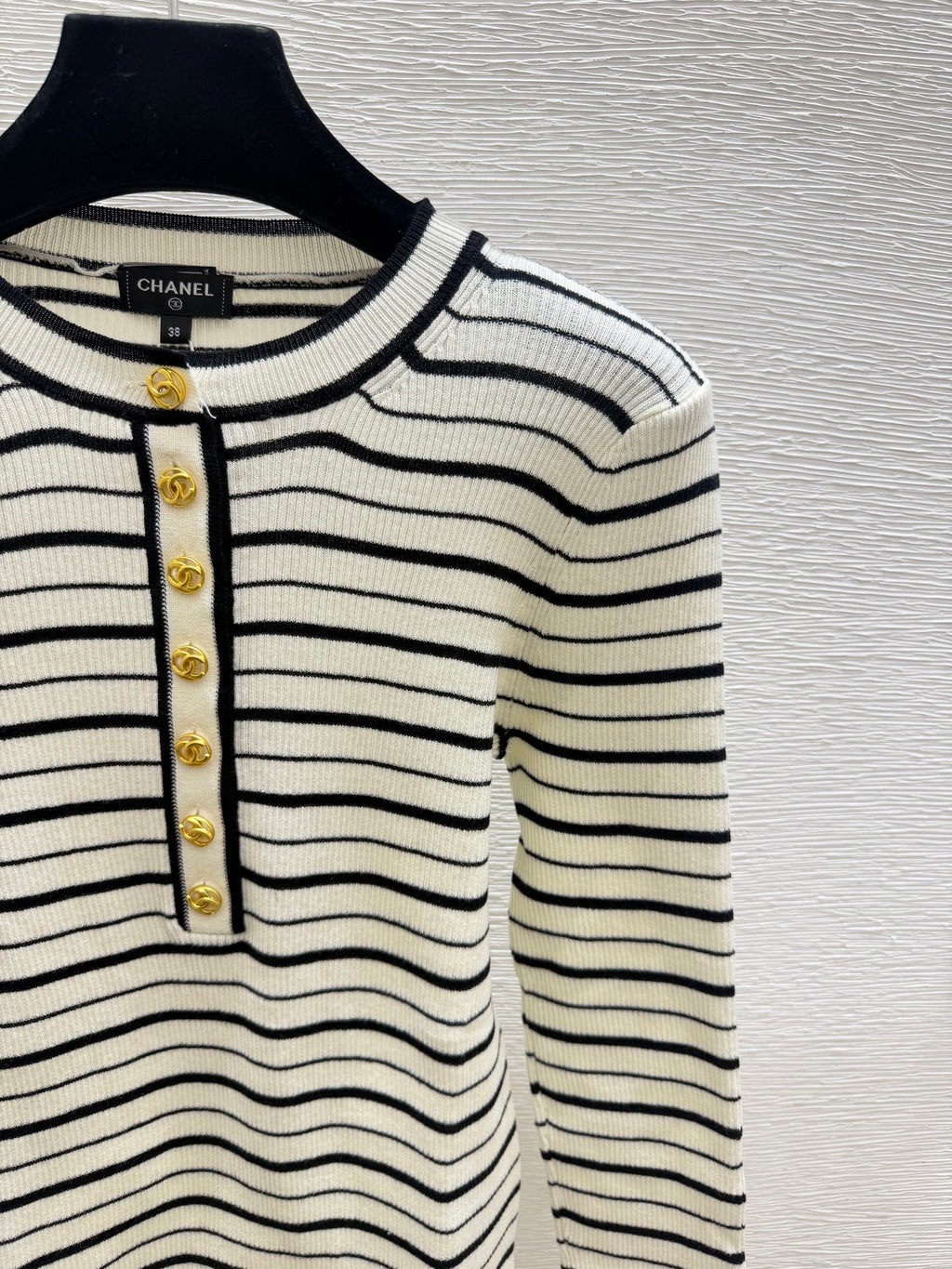 Chanel/Long-sleeve color-block striped knit top