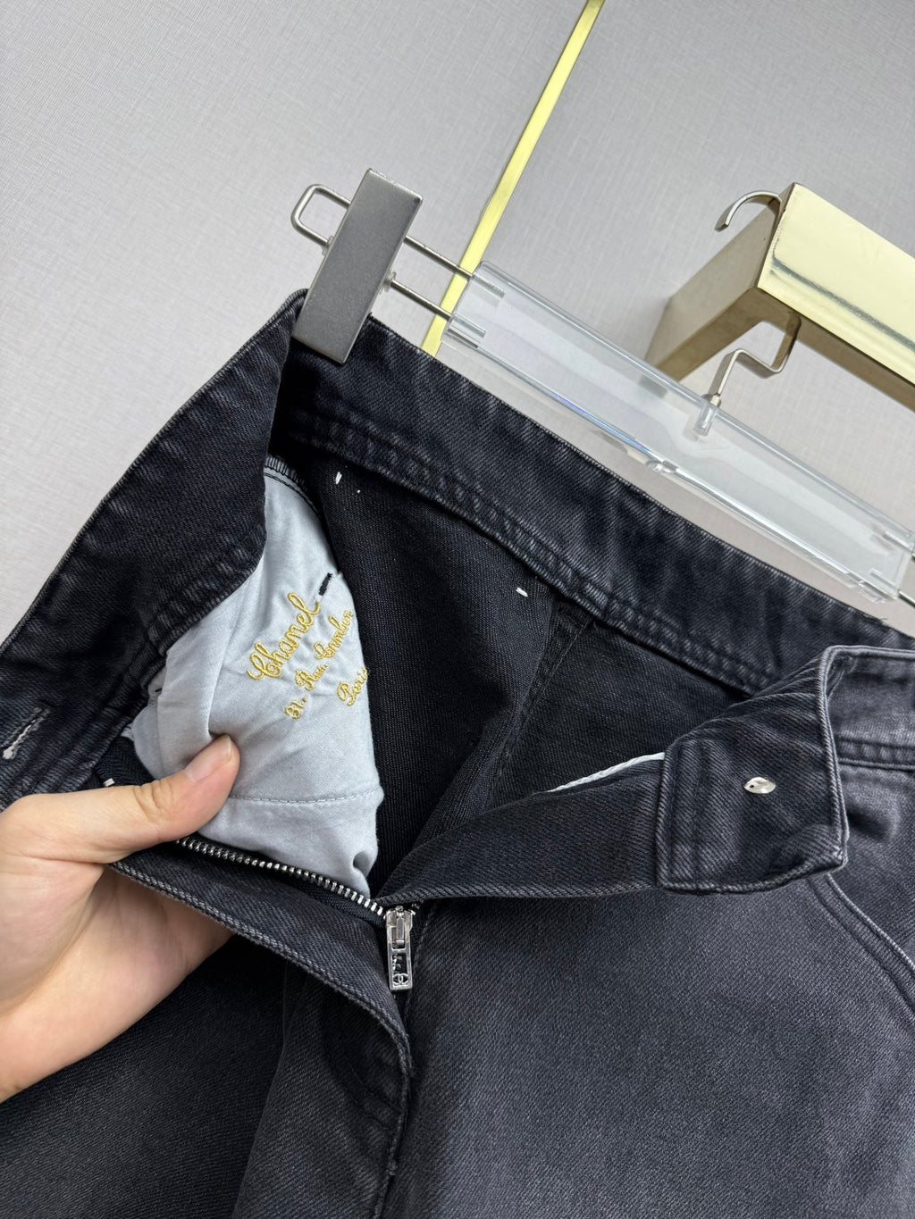 Chanel/Embroidered Straight-Leg Denim Trousers