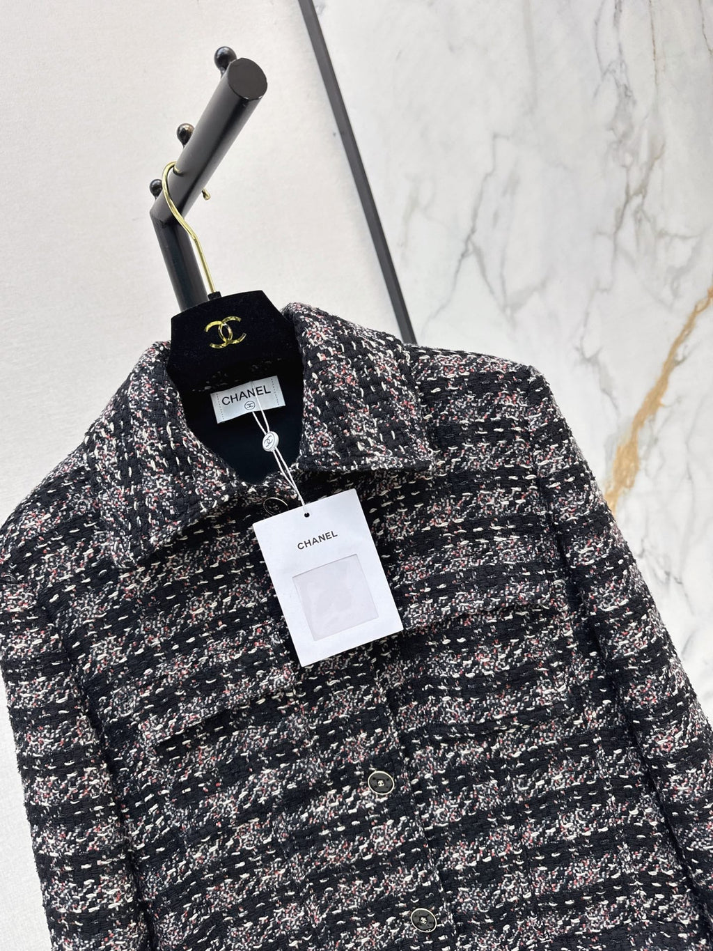 Chanel/Mid-length tweed jacket