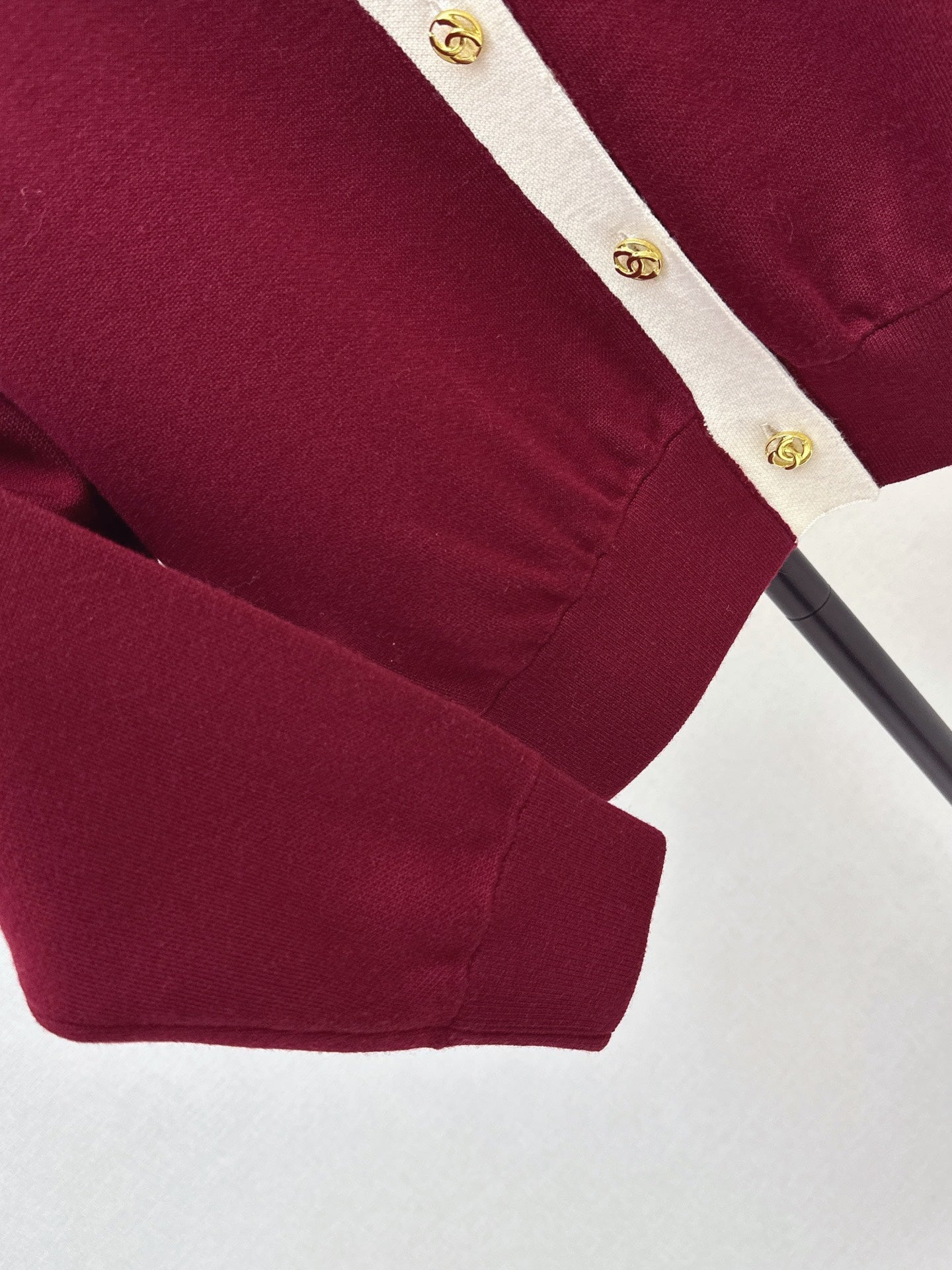 Chanel/Color-block knit cardigan featuring a nautical-style collar