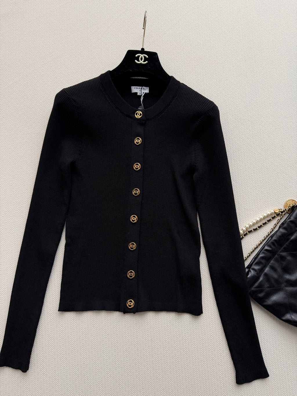 Chanel/Vertical-Ribbed Knit Cardigan