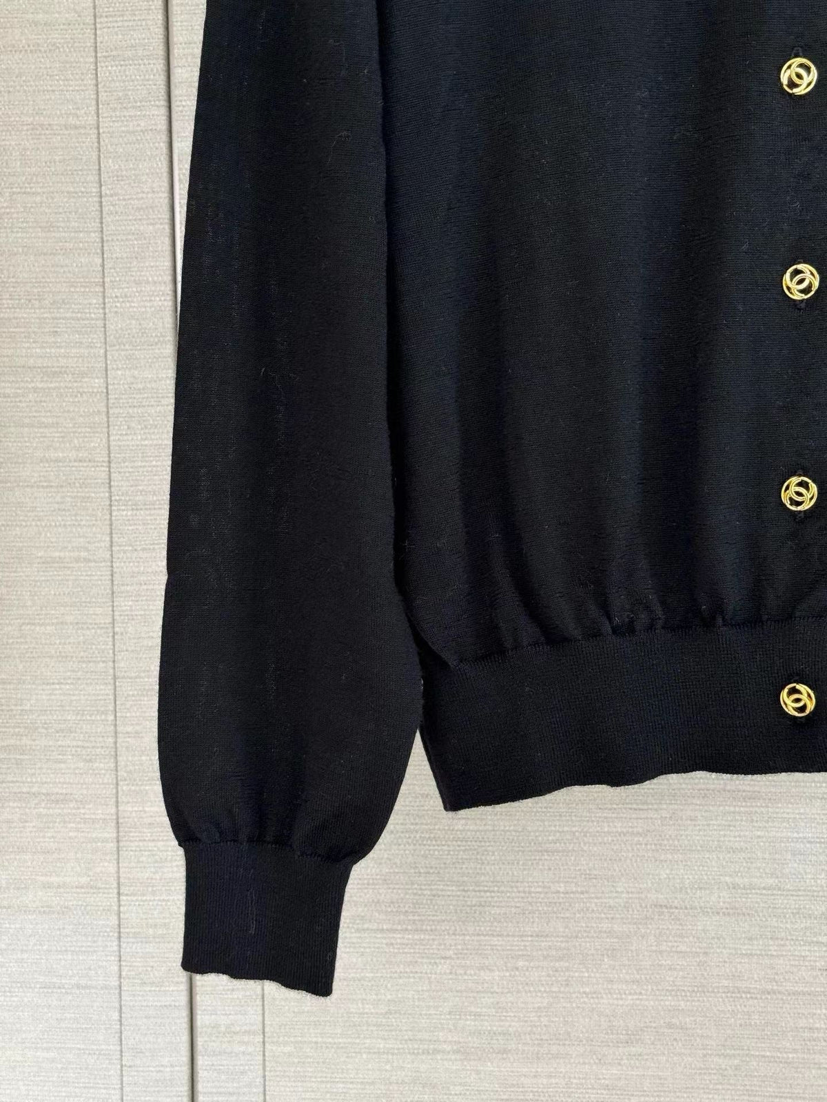 Cashmere knit cardigan