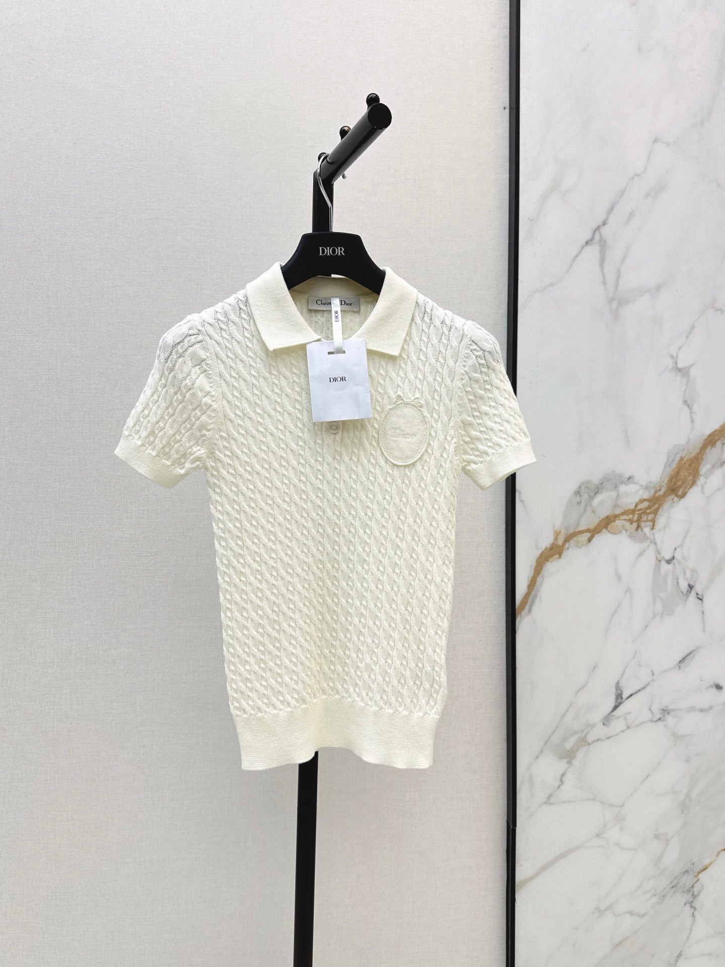 Short-sleeved knitted polo sweater