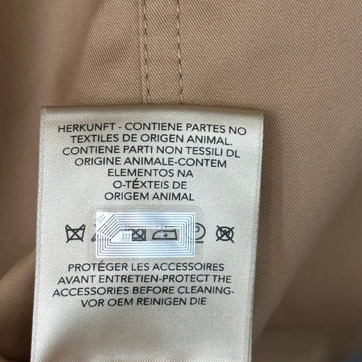 Hermès / 26 New Trench Coat