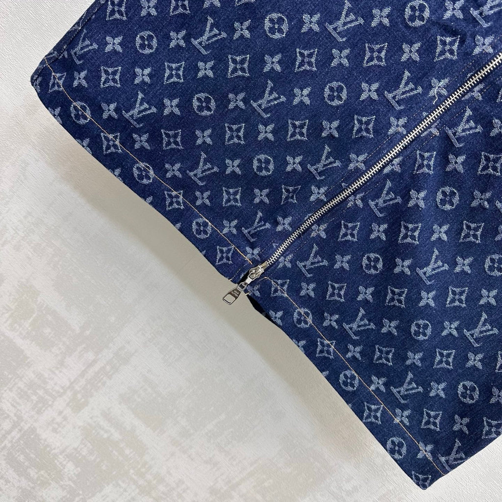 Louis Vuitton / 26 New Denim Skirt