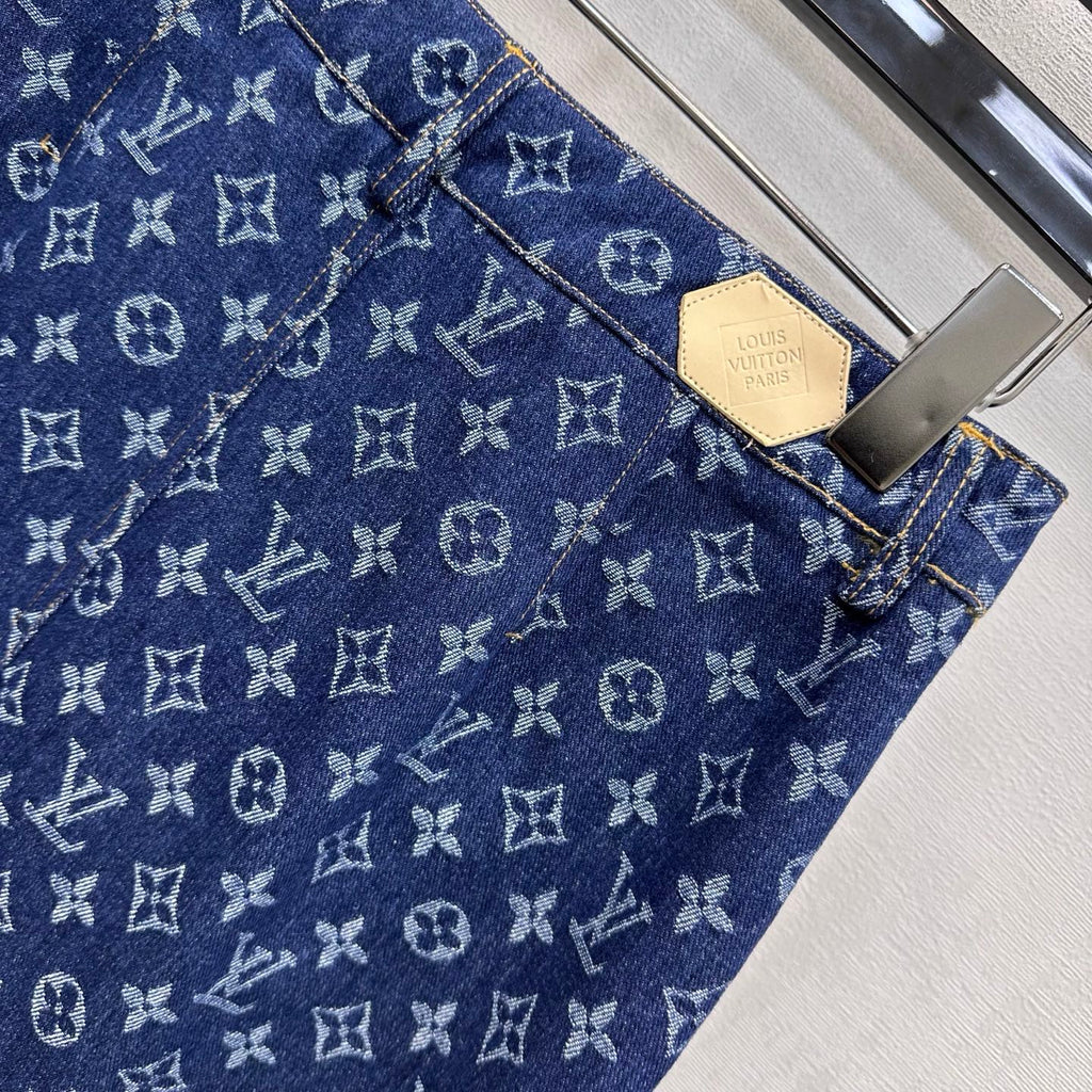 Louis Vuitton / 26 New Denim Skirt