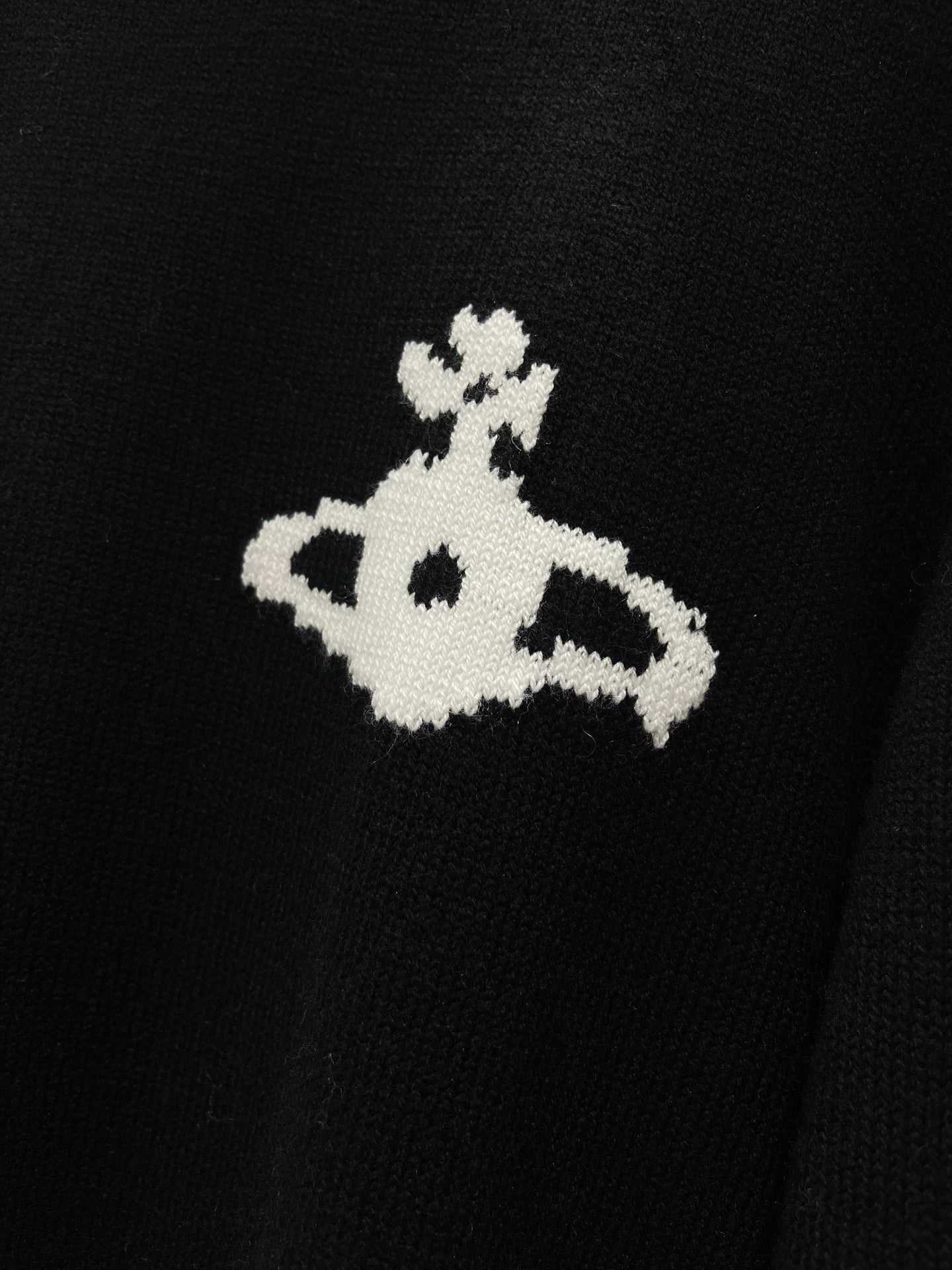 Vivienne Westwood / 26 Early Autumn Latest Knit Top