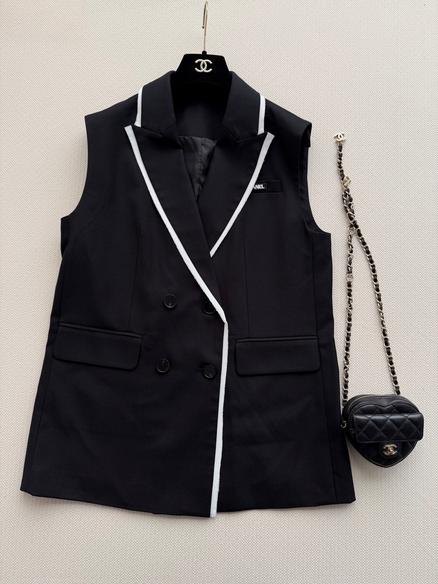 Chanel / 26 New Vest and Pleated Skirt Set