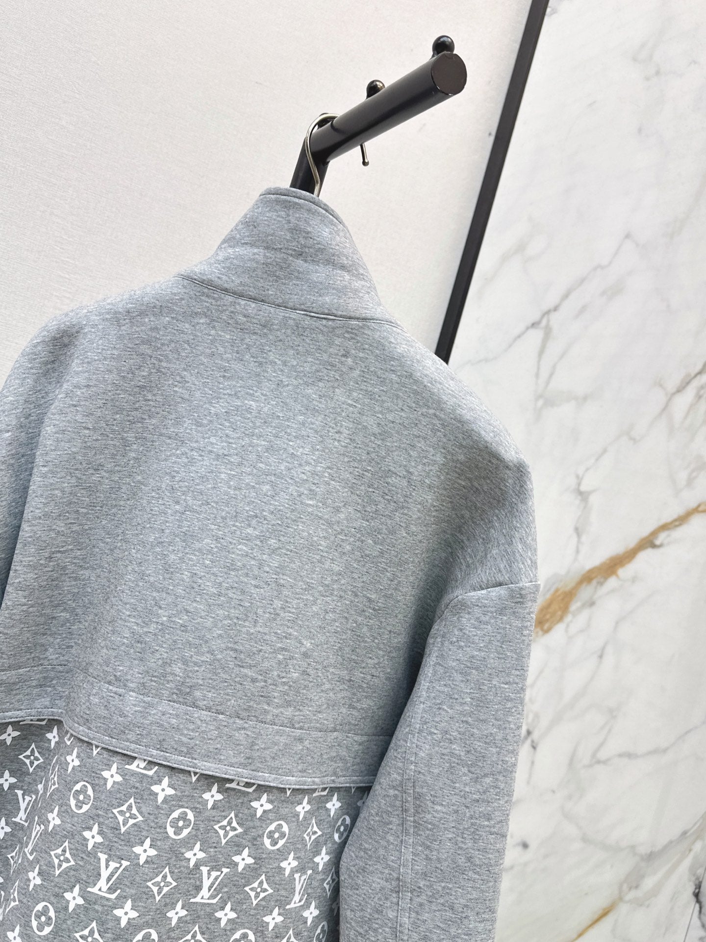 Louis Vuitton / 26 Early Autumn New Jacket