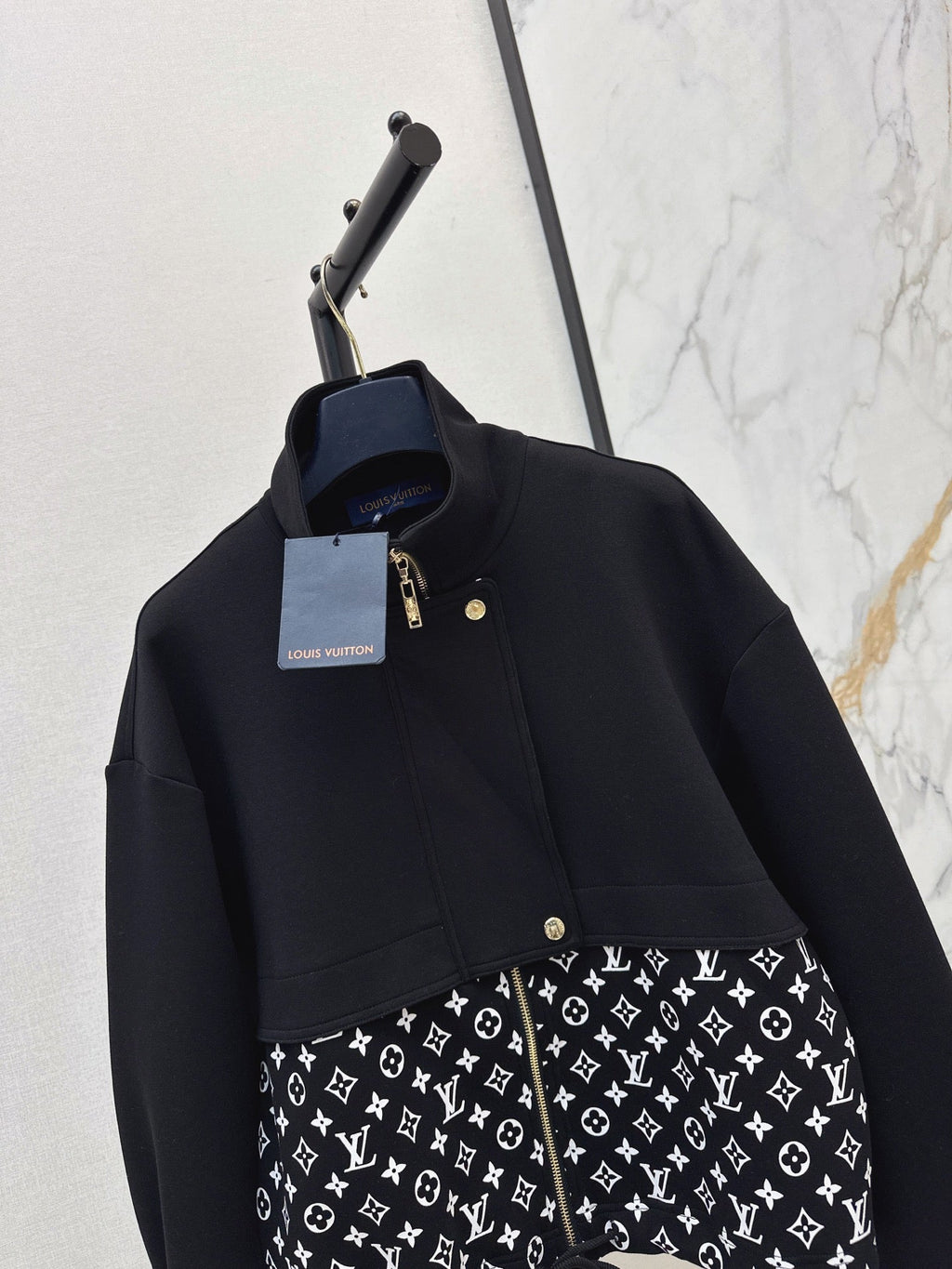 Louis Vuitton / 26 Early Autumn New Jacket