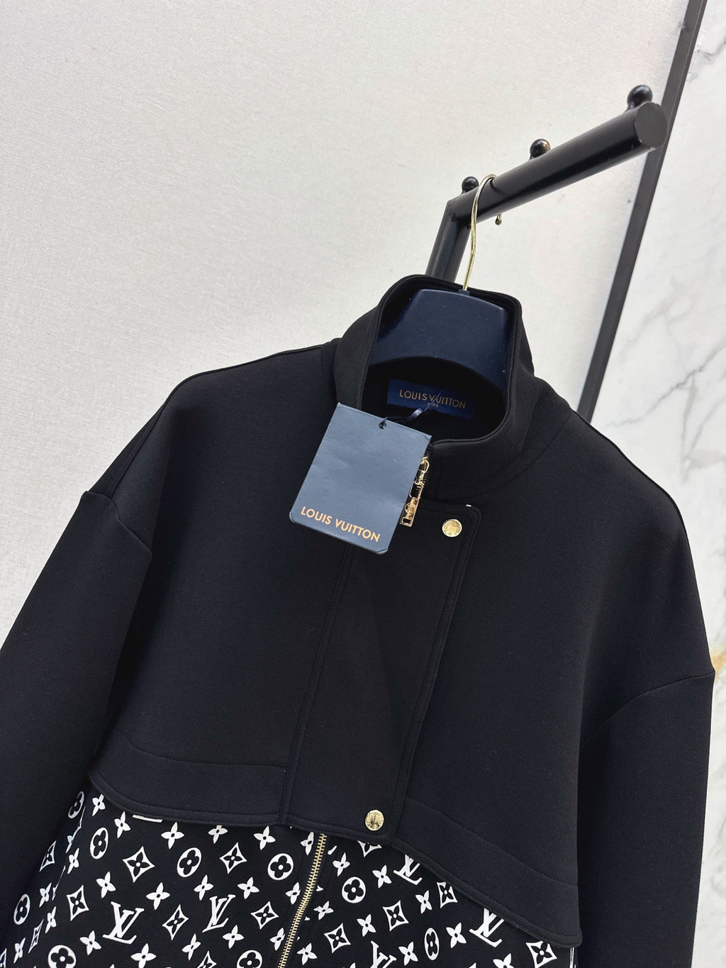 Louis Vuitton / 26 Early Autumn New Jacket