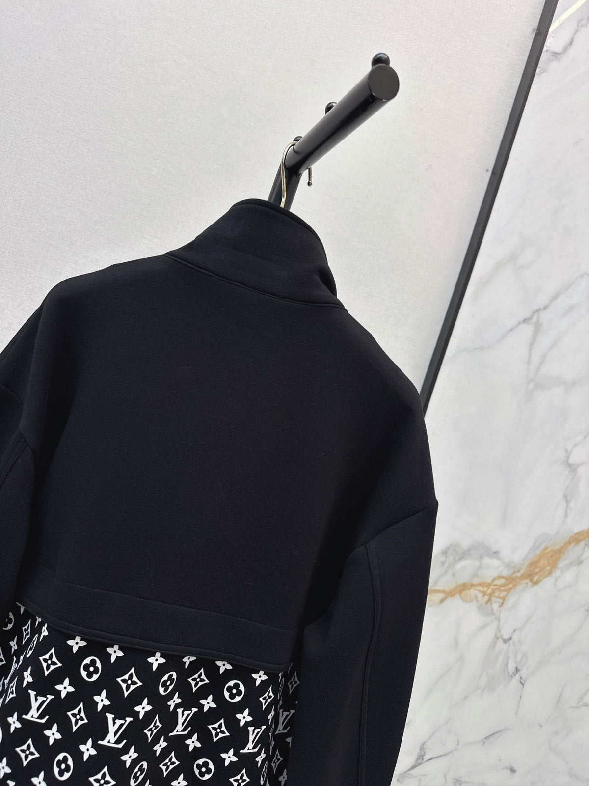 Louis Vuitton / 26 Early Autumn New Jacket